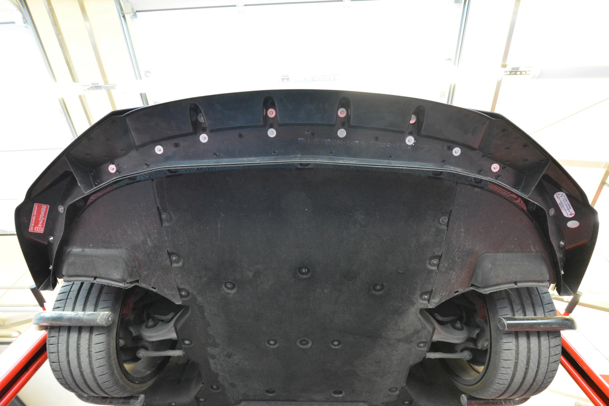 FRONT SPLITTER V.1 AUDI E-TRON GT / RS GT MK1 - Image 7