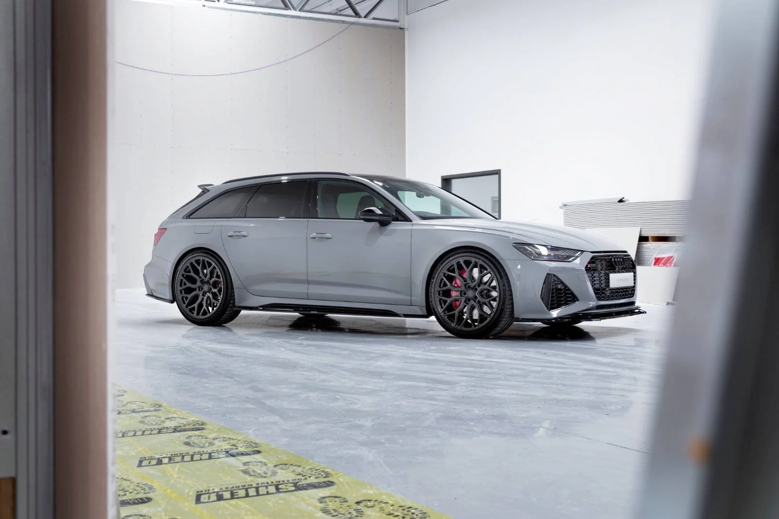 FRONT SPLITTER V.1 AUDI RS6 C8 - Image 5