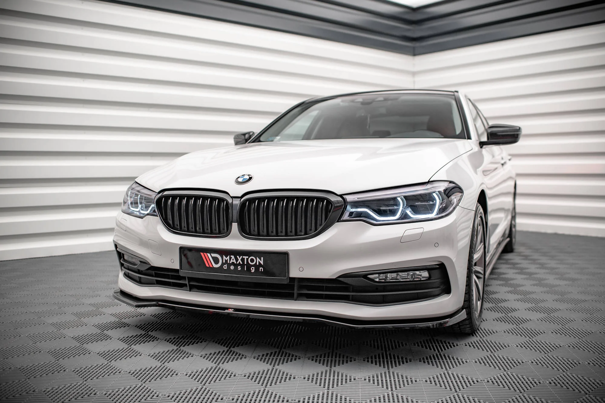FRONT SPLITTER V.1 BMW 5 G30 - Image 3