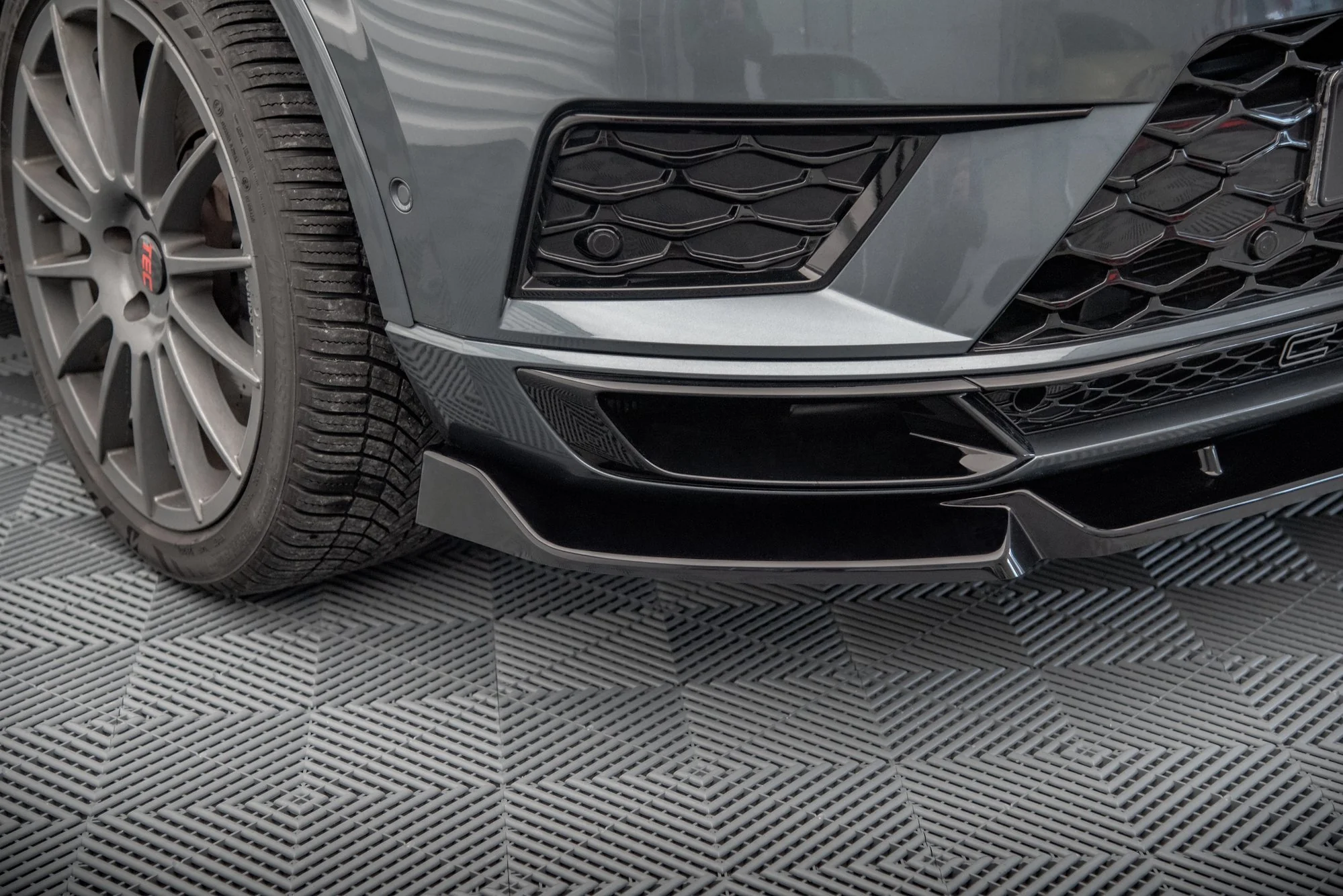 FRONT SPLITTER V.1 CUPRA ATECA - Image 3