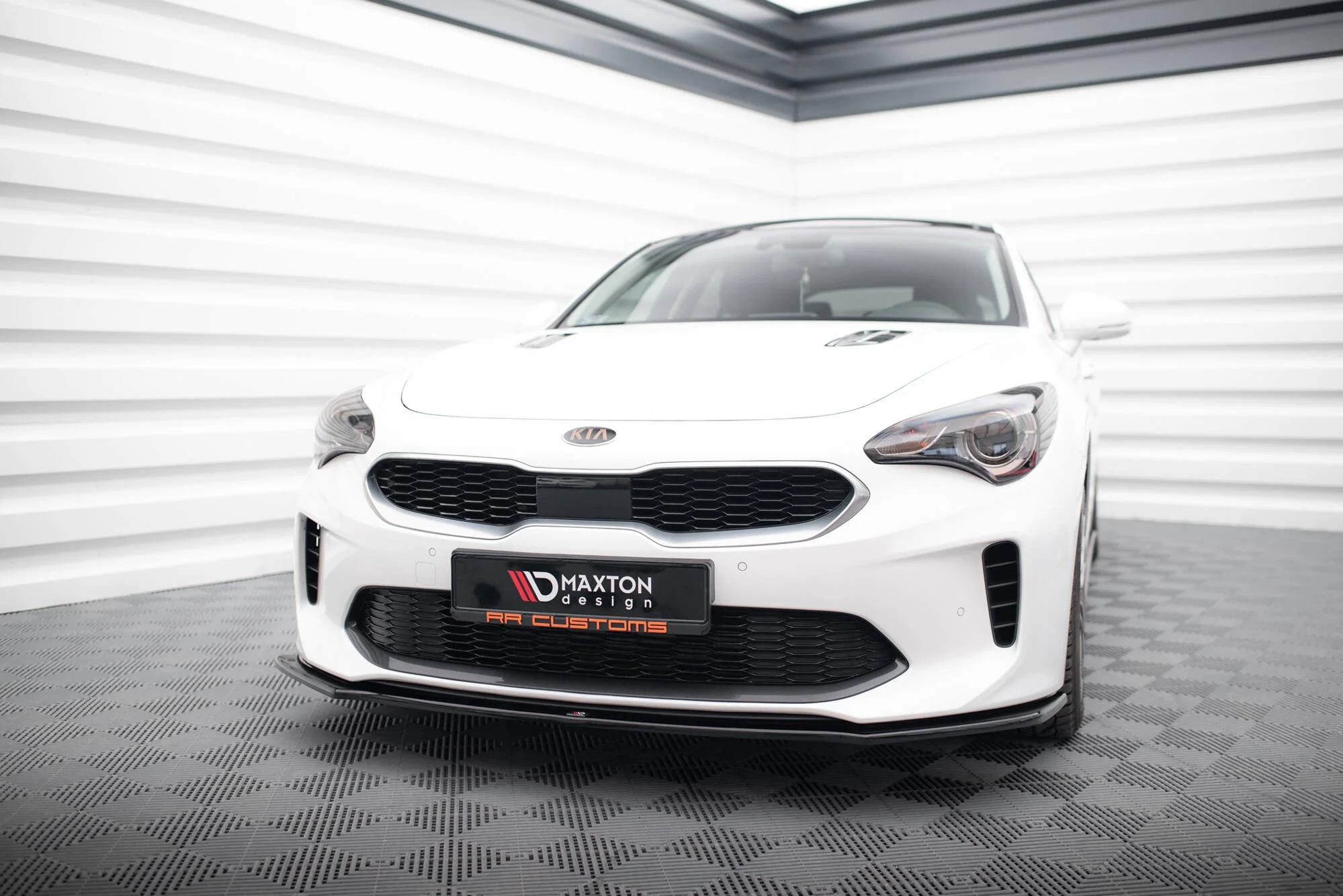 FRONT SPLITTER V.1 KIA STINGER GT - Image 3