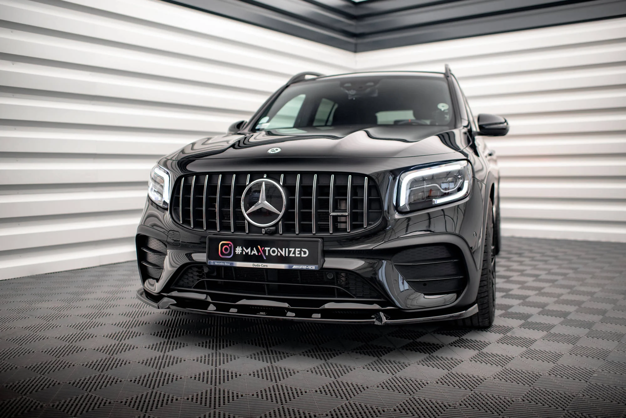 FRONT SPLITTER V.1 MERCEDES-AMG GLB 35 X247 - Image 3