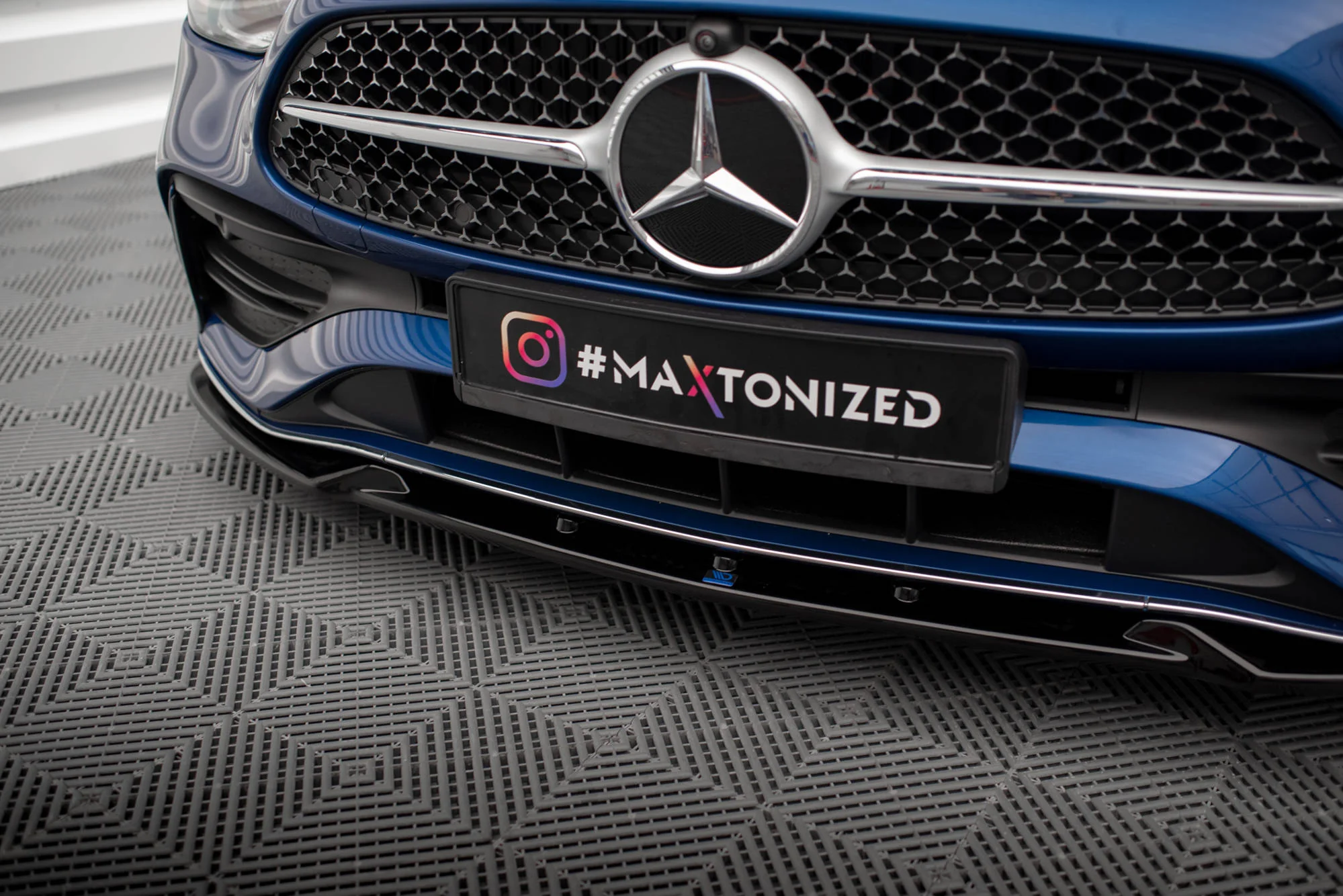 FRONT SPLITTER V.1 MERCEDES-BENZ C AMG-LINE W206 - Image 3