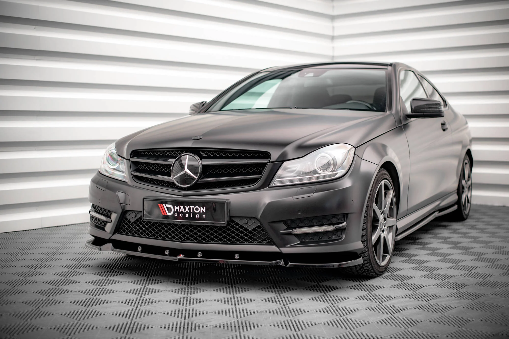 FRONT SPLITTER V.1 MERCEDES-BENZ C COUPE AMG-LINE C204 - Image 4