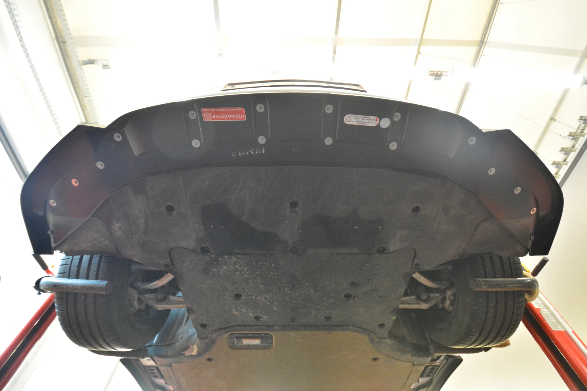 FRONT SPLITTER V.1 TESLA MODEL S PLAID MK1 FACELIFT - Image 7