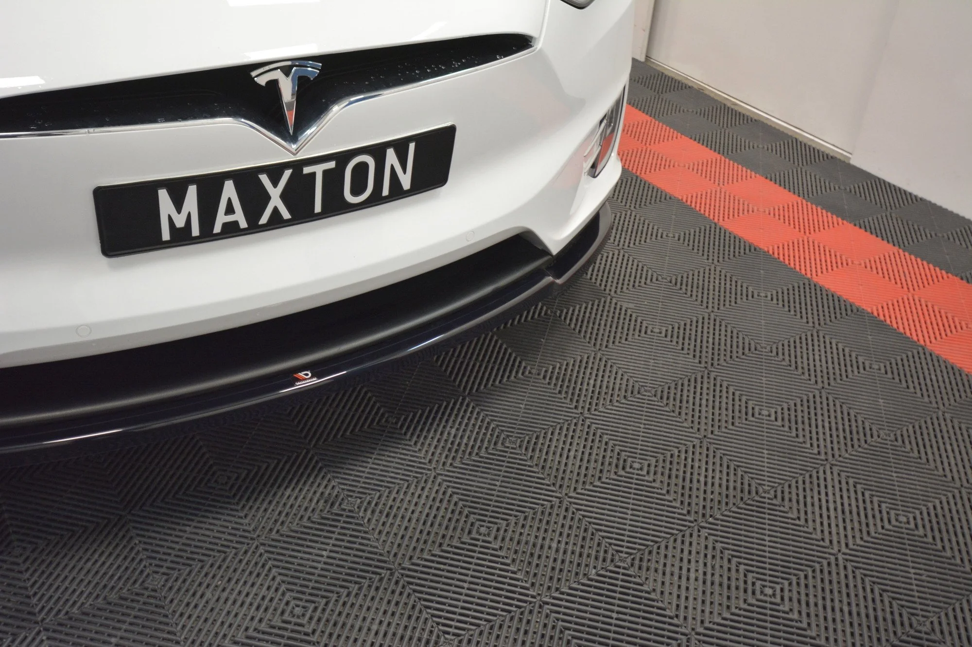 FRONT SPLITTER V.1 TESLA MODEL X - Image 3