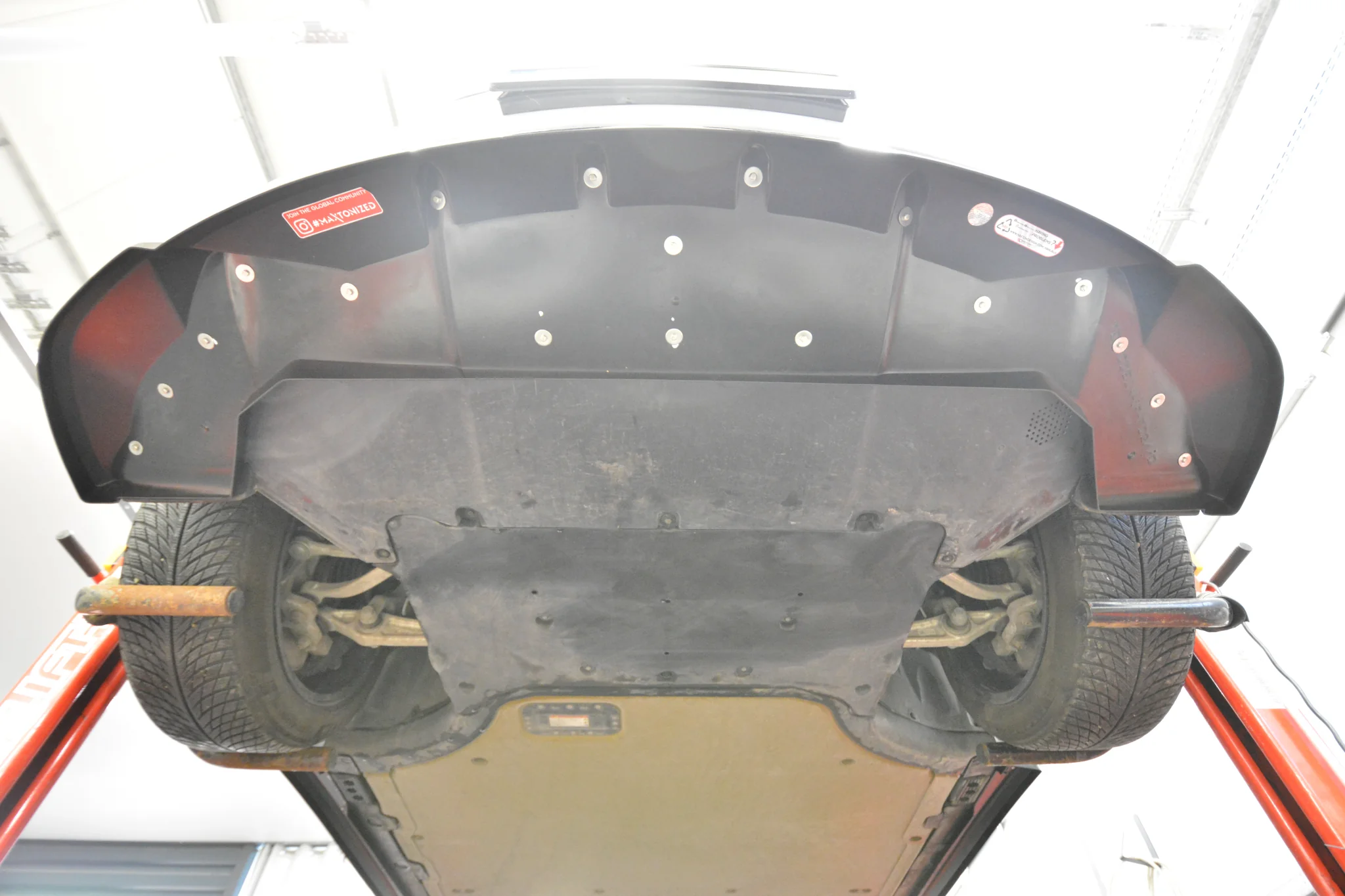 FRONT SPLITTER V.1 TESLA MODEL X MK1 FACELIFT - Image 7