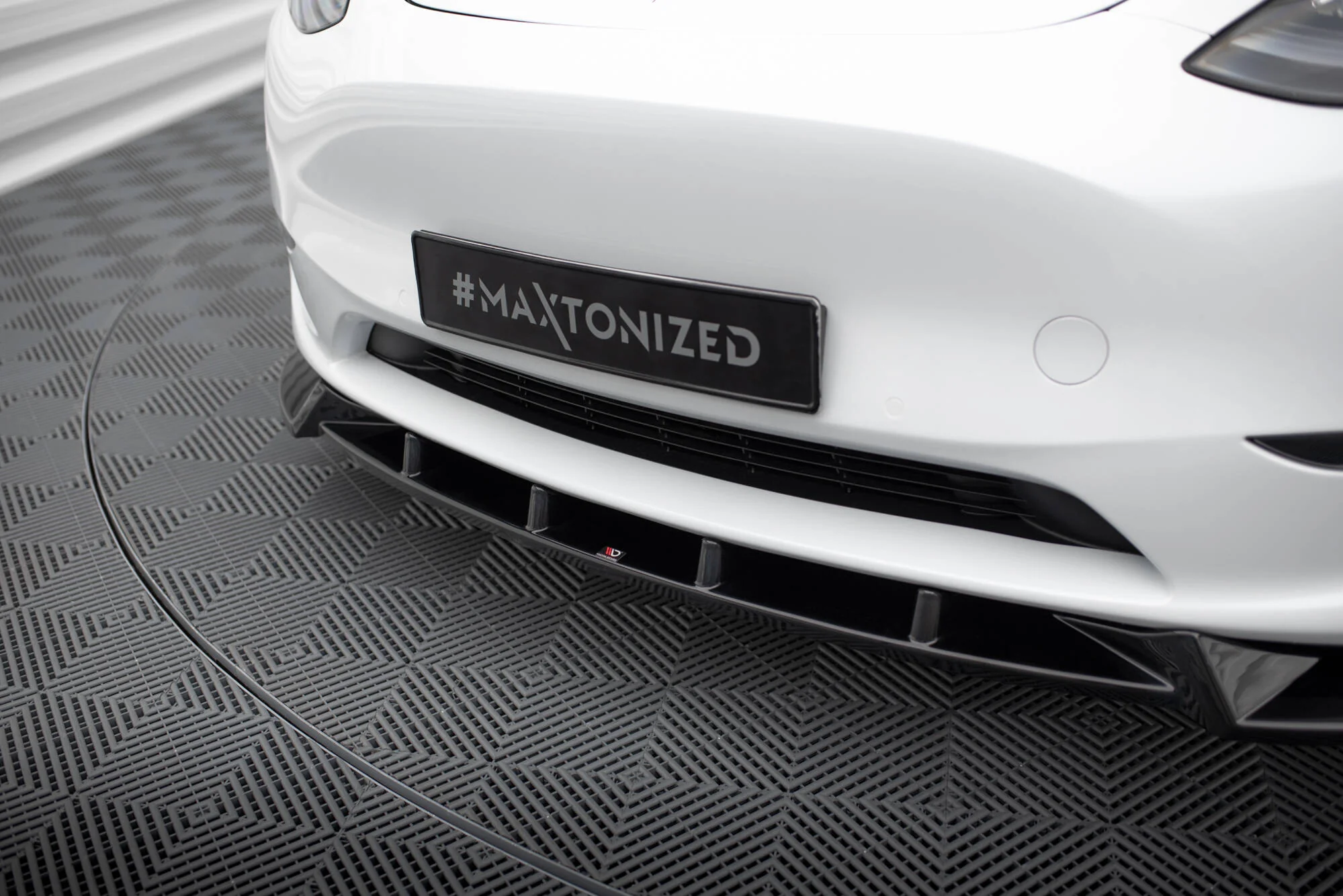 FRONT SPLITTER V.1 TESLA MODEL Y - Image 4