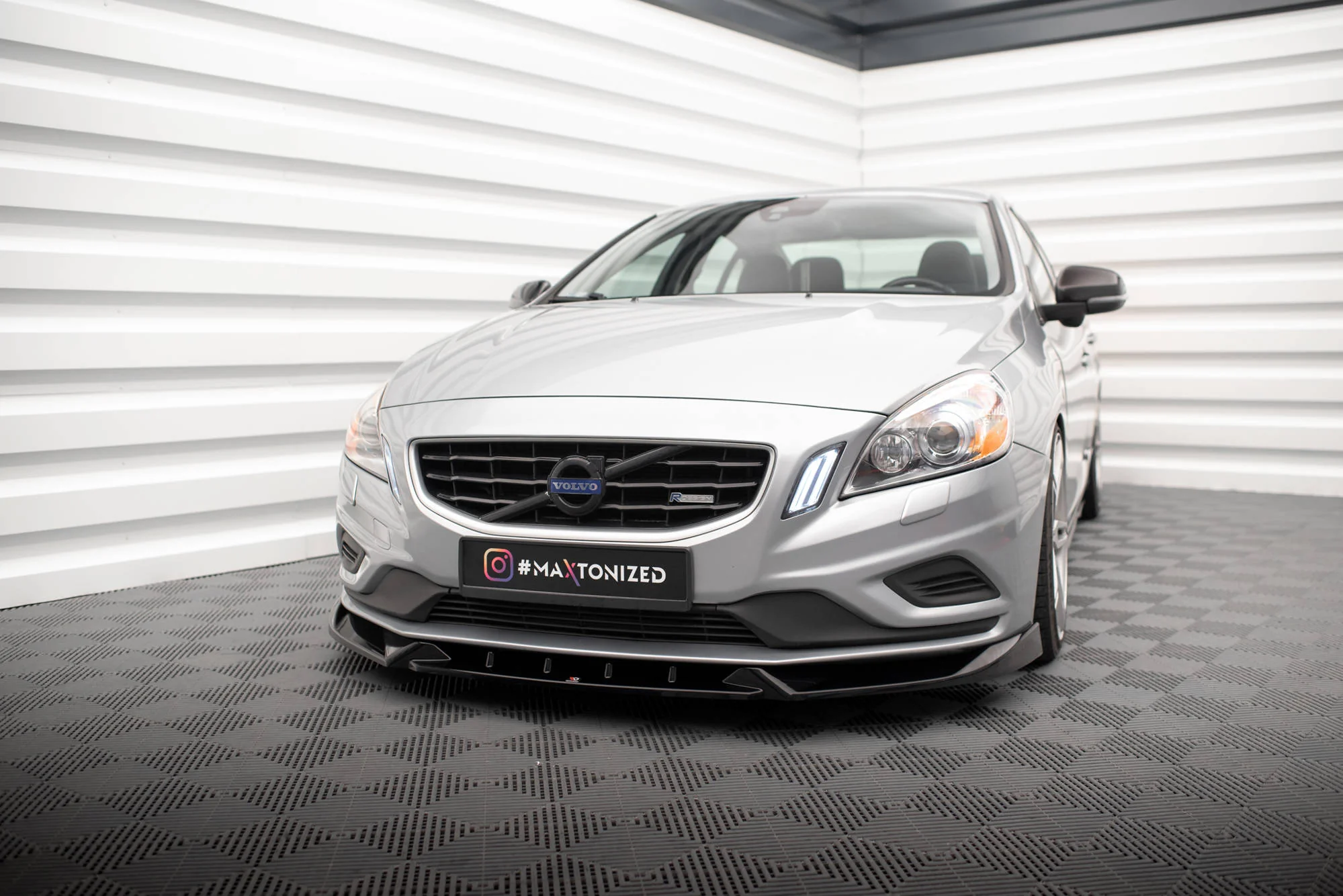 FRONT SPLITTER V.1 VOLVO S60 R-DESIGN MK2 - Image 4