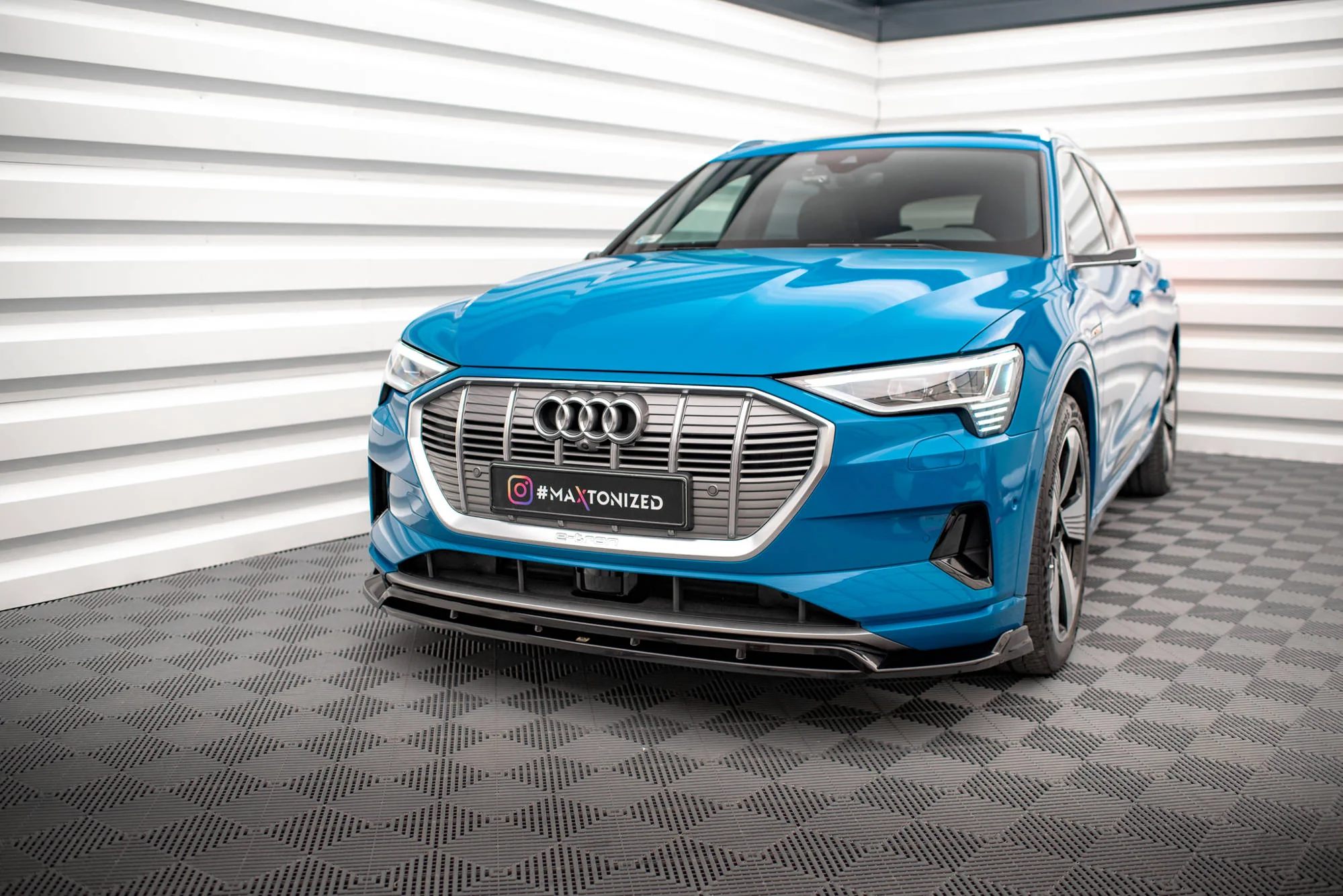 FRONT SPLITTER V.2 AUDI E-TRON - Image 4
