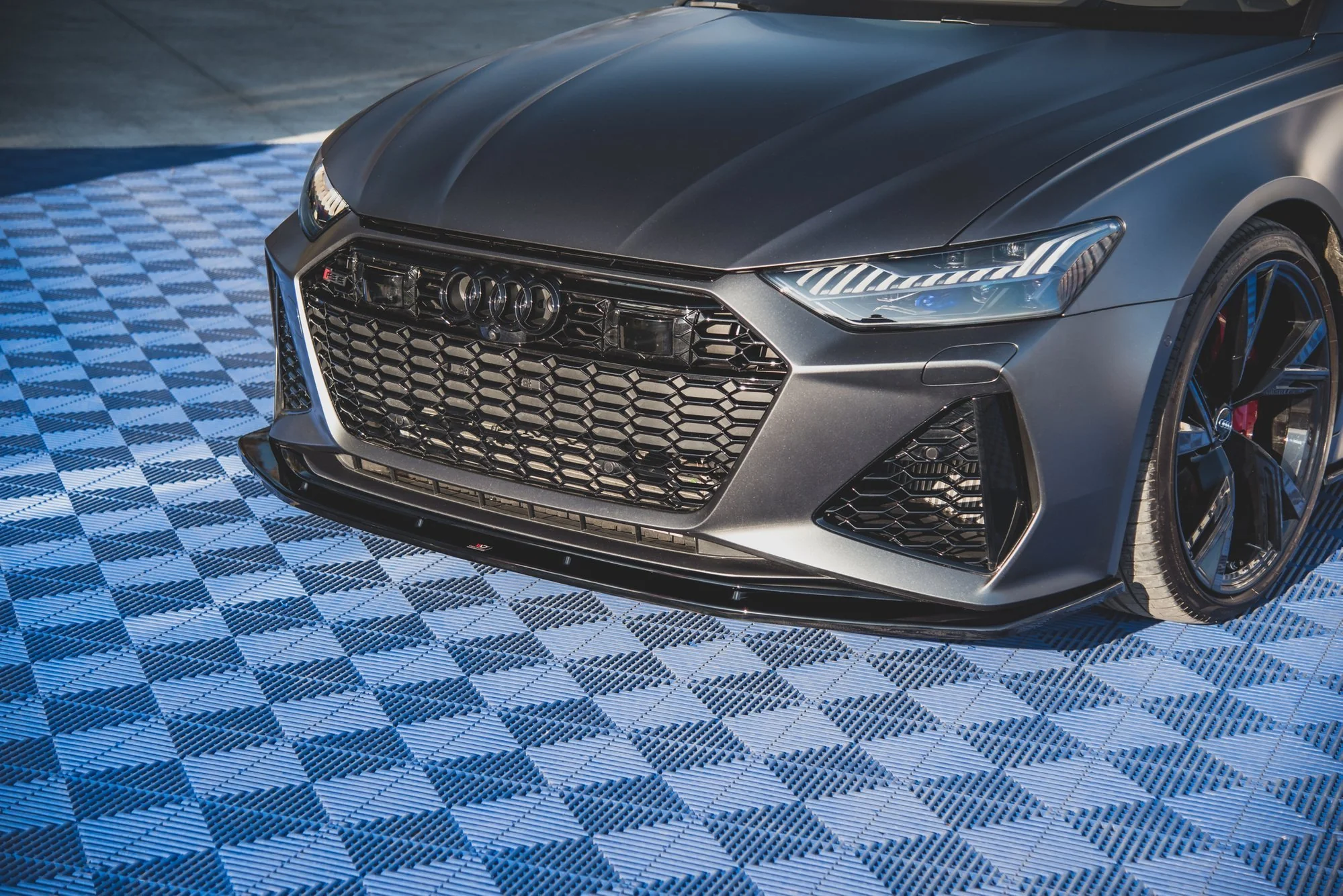 FRONT SPLITTER V.2 AUDI RS6 C8 - Image 8