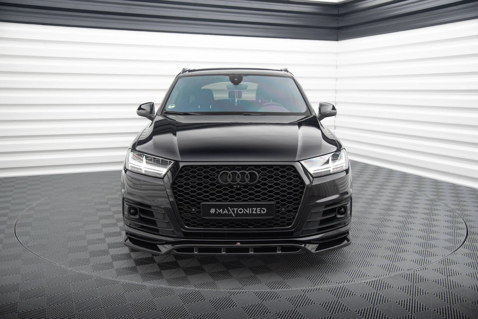 Front Splitter V.2 Audi SQ7 / Q7 S-Line Mk2 - Image 2