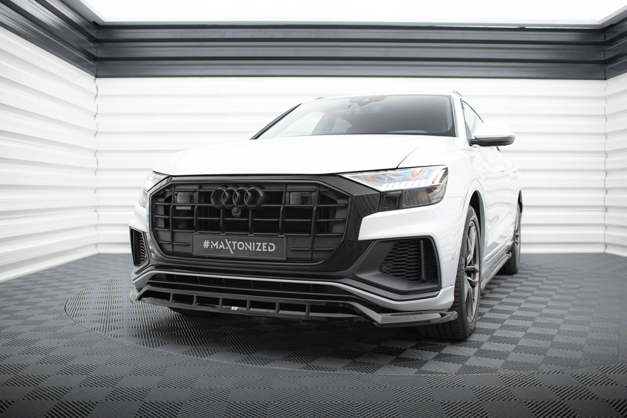 FRONT SPLITTER V.2 AUDI SQ8 / Q8 S-LINE MK1 - Image 4