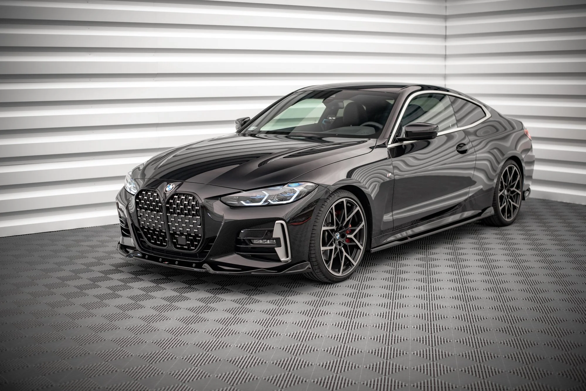 FRONT SPLITTER V.2 BMW 4 M-PACK G22 / M440I G22 - Image 3