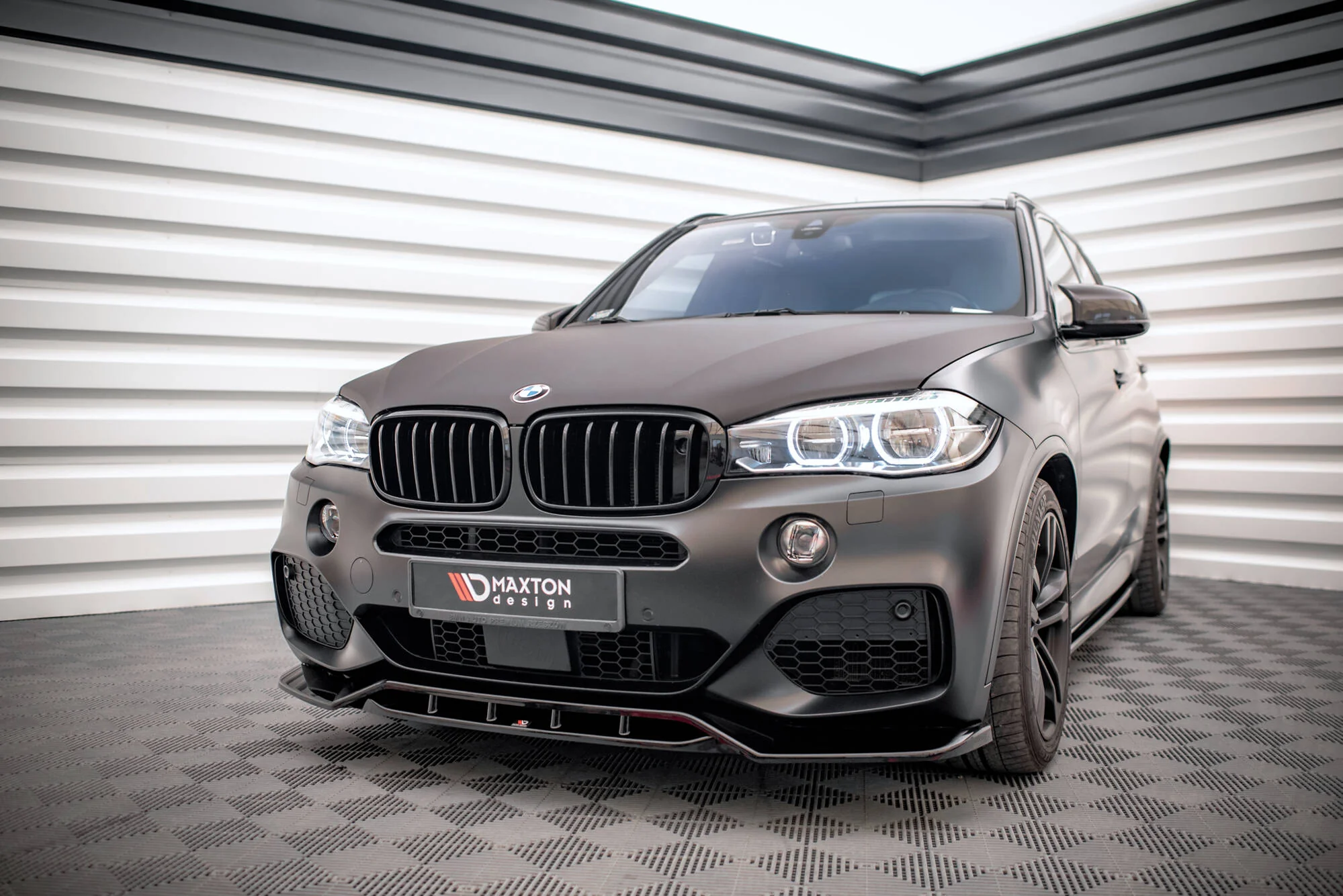 Front Splitter V.2 BMW X5 M-Pack F15 - Image 4