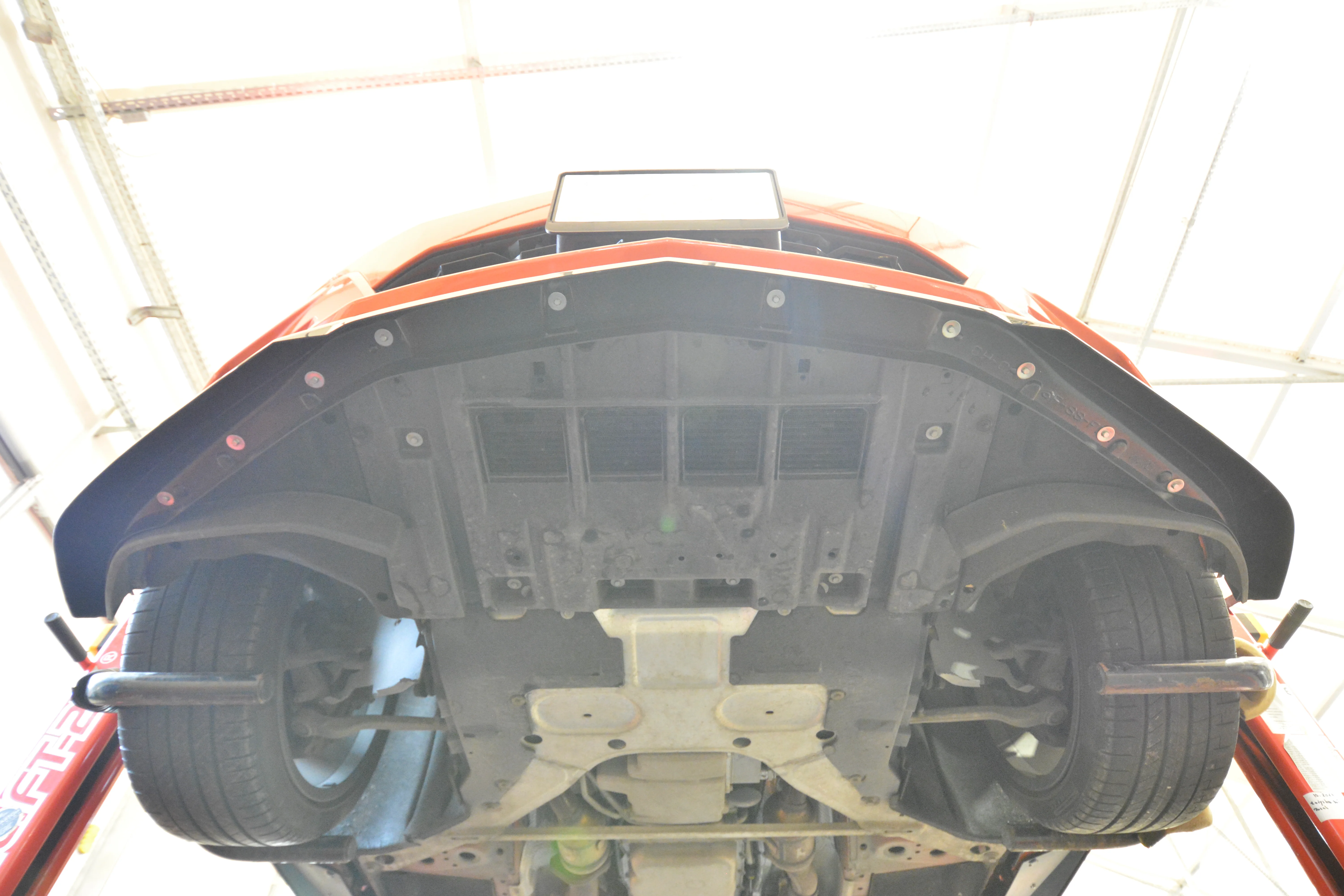 Front Splitter V.2 Chevrolet Camaro SS Mk6 Facelift - Image 7