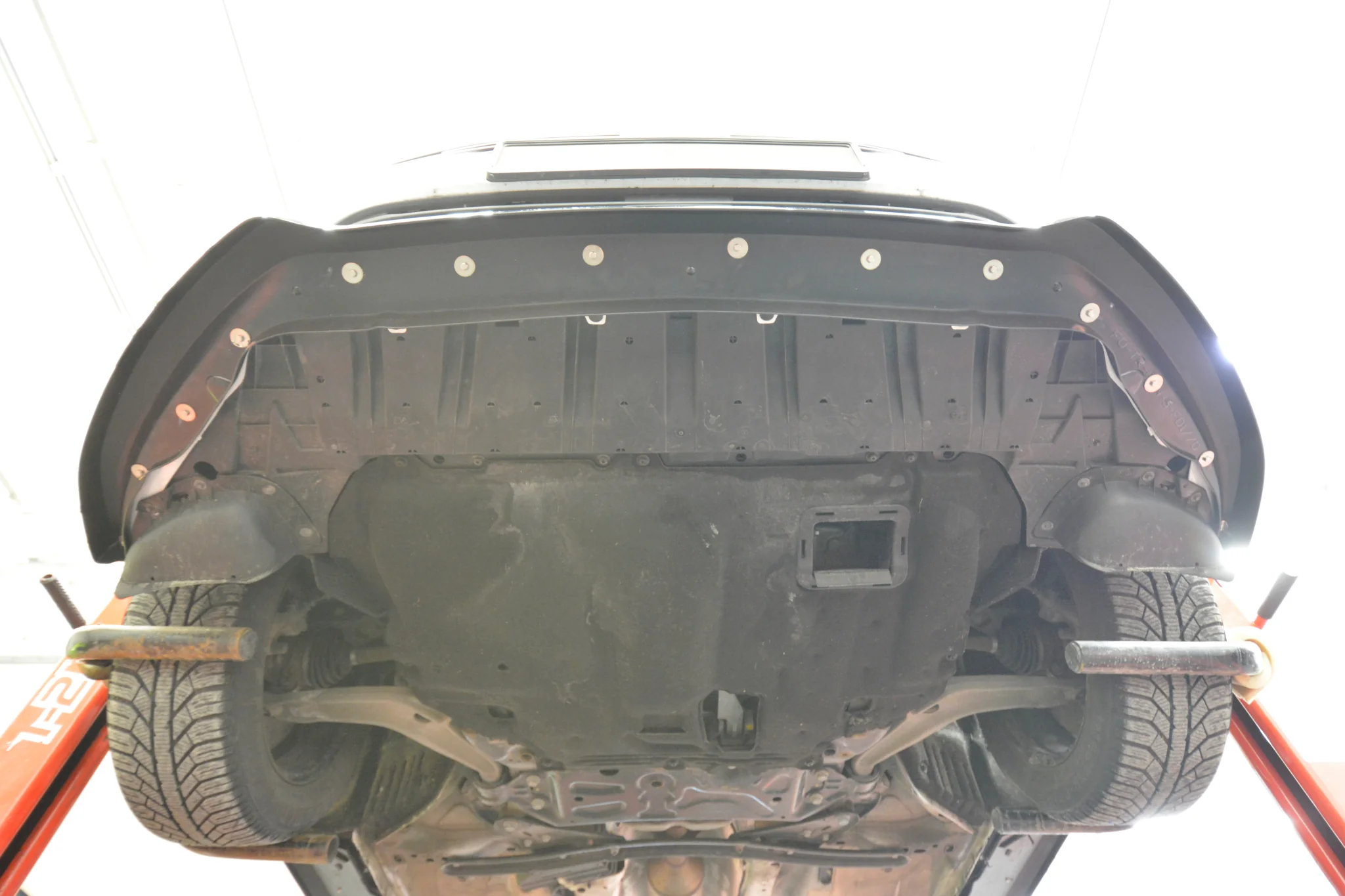 FRONT SPLITTER V.2 FORD TRANSIT CONNECT MK2 FACELIFT - Image 7