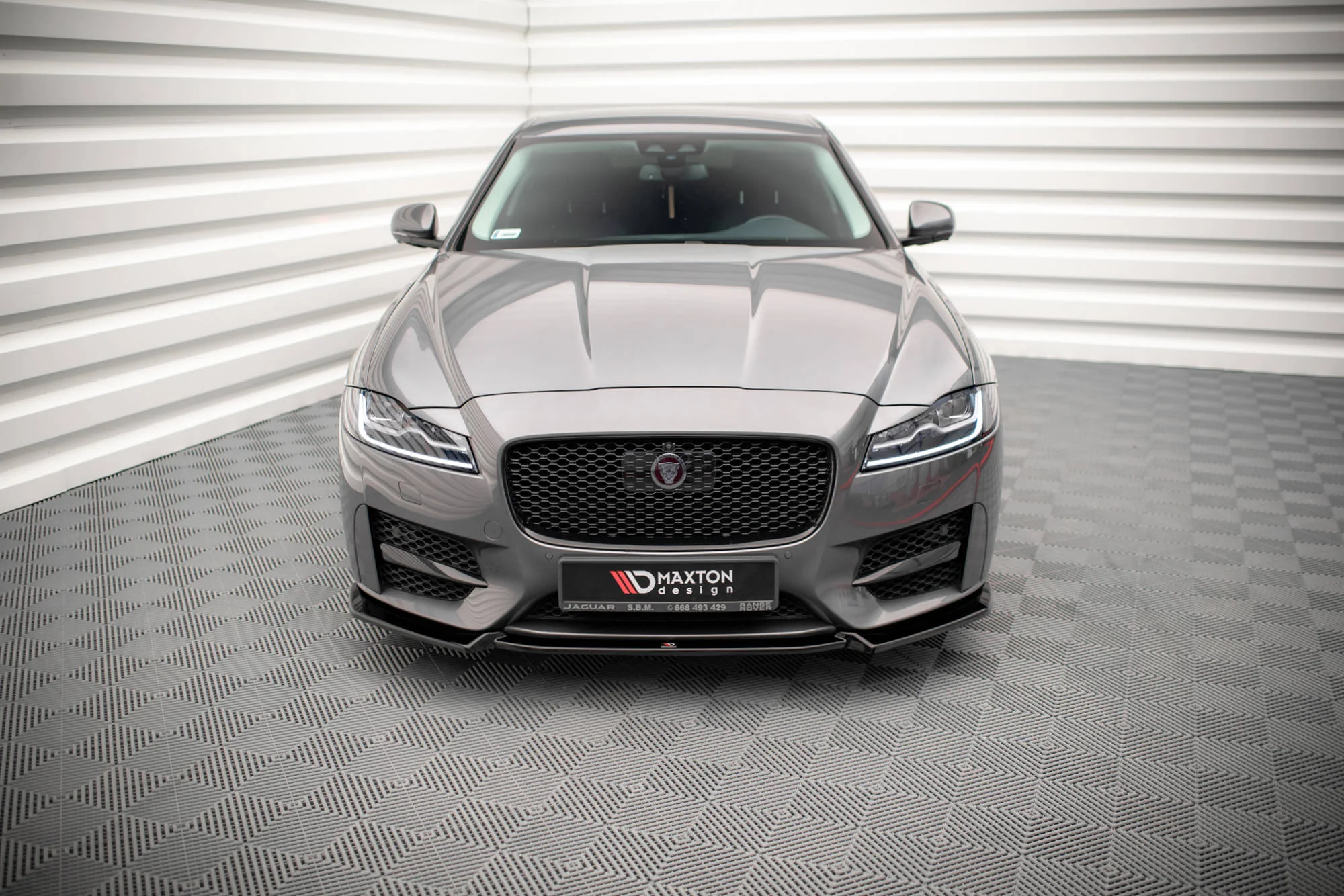 FRONT SPLITTER V.2 JAGUAR XF R-SPORT MK2 - Image 2