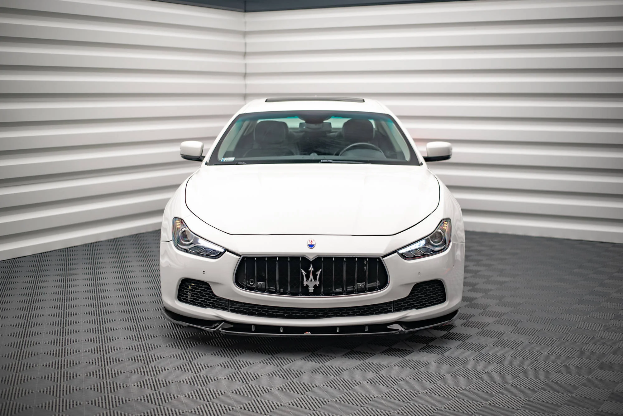 FRONT SPLITTER V.2 MASERATI GHIBLI MK3 - Image 2