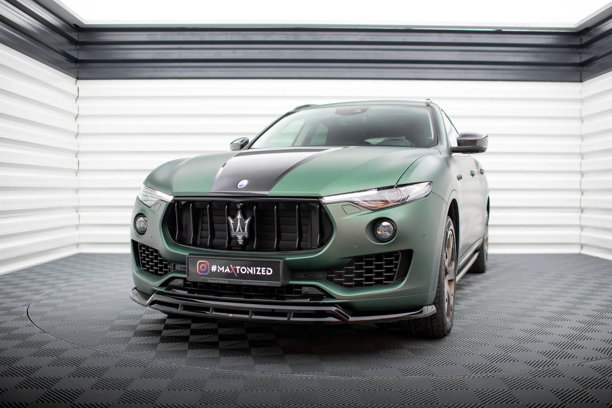 FRONT SPLITTER V.2 MASERATI LEVANTE MK1 - Image 2
