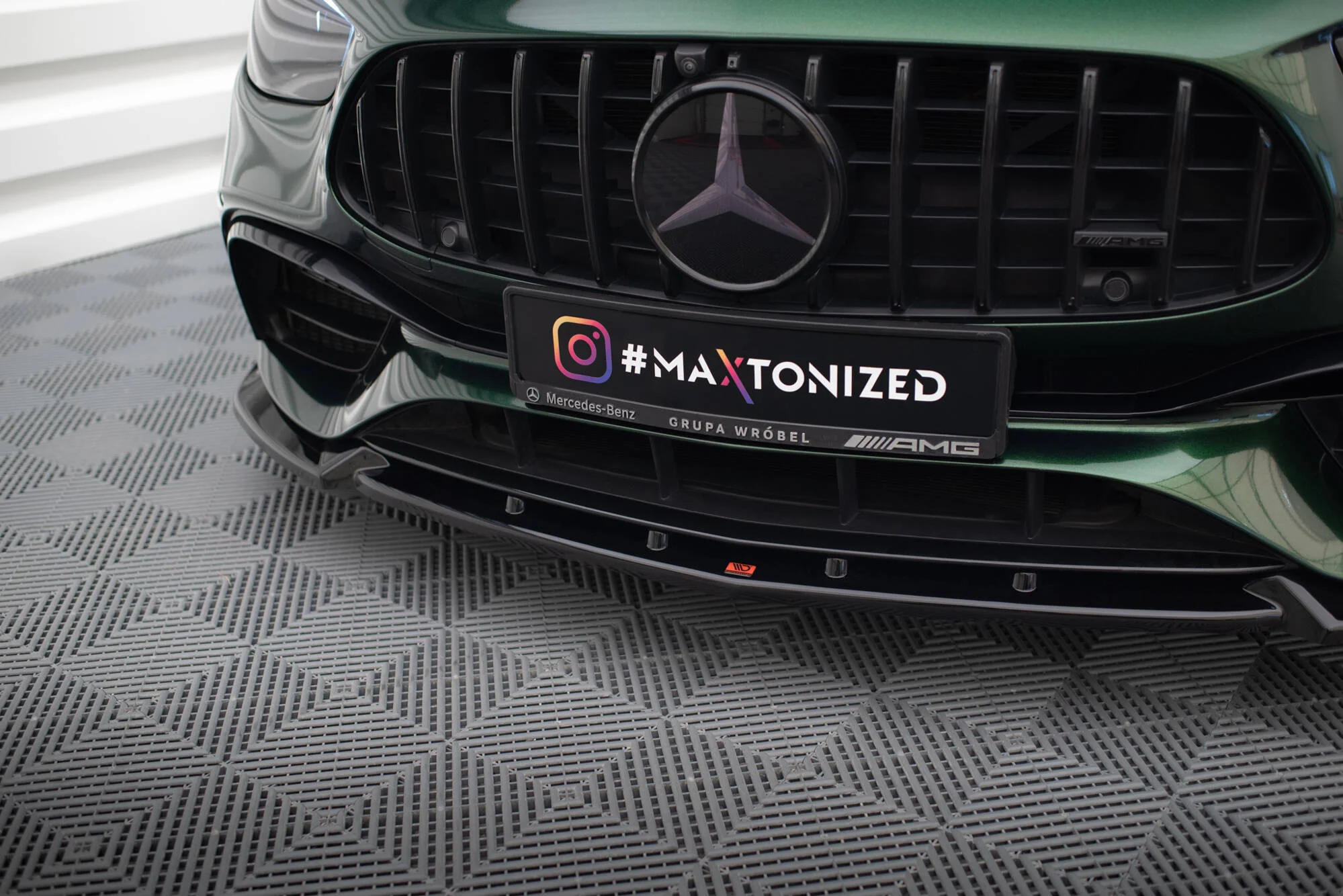 FRONT SPLITTER V.2 MERCEDES-AMG E63 W213 FACELIFT - Image 4