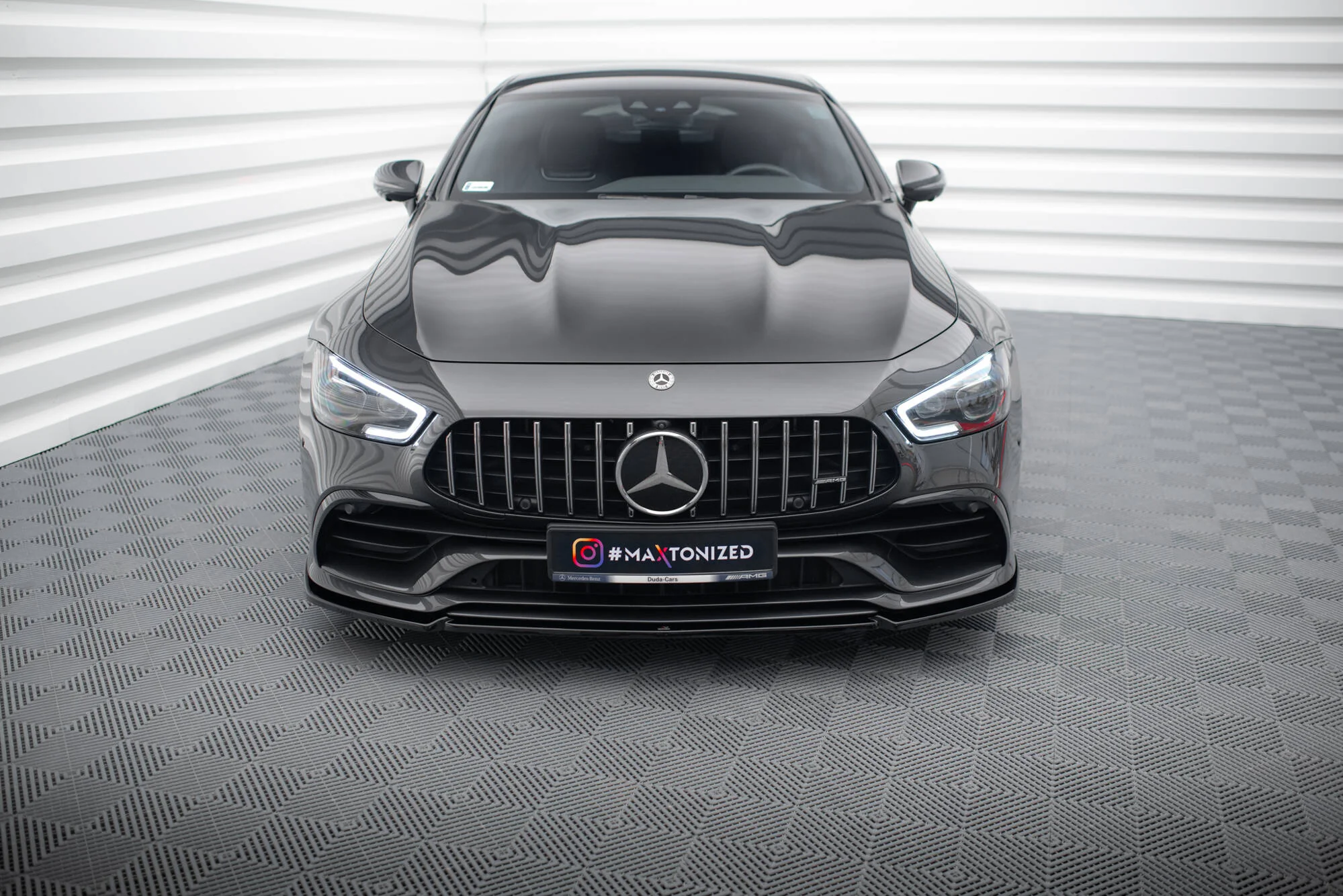FRONT SPLITTER V.2 MERCEDES-AMG GT 53 4-DOOR COUPE - Image 2