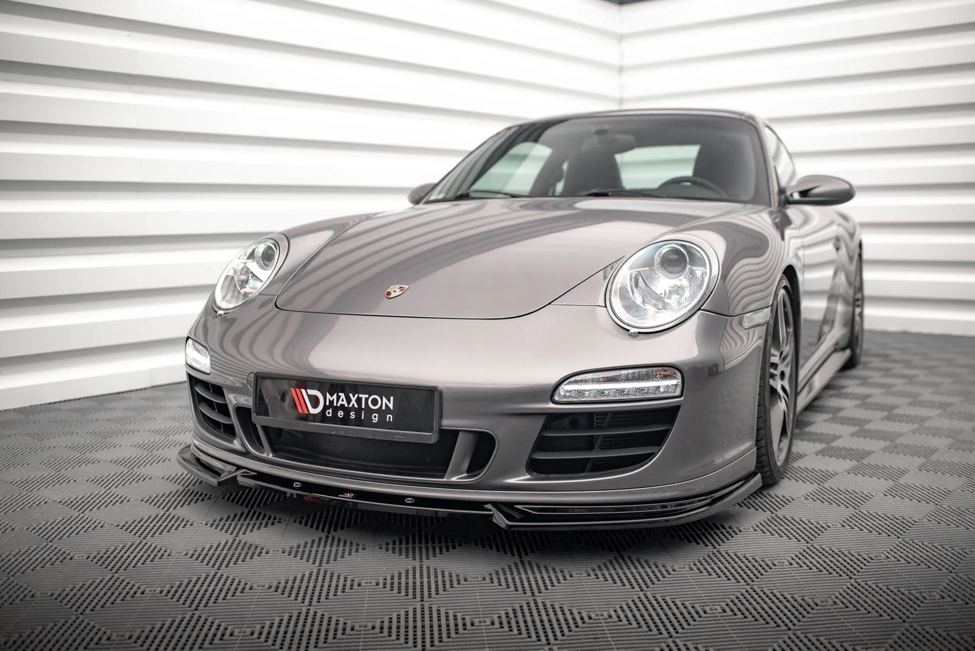 Front Splitter V.2 Porsche 911 Carrera GTS 997 Facelift - Image 4