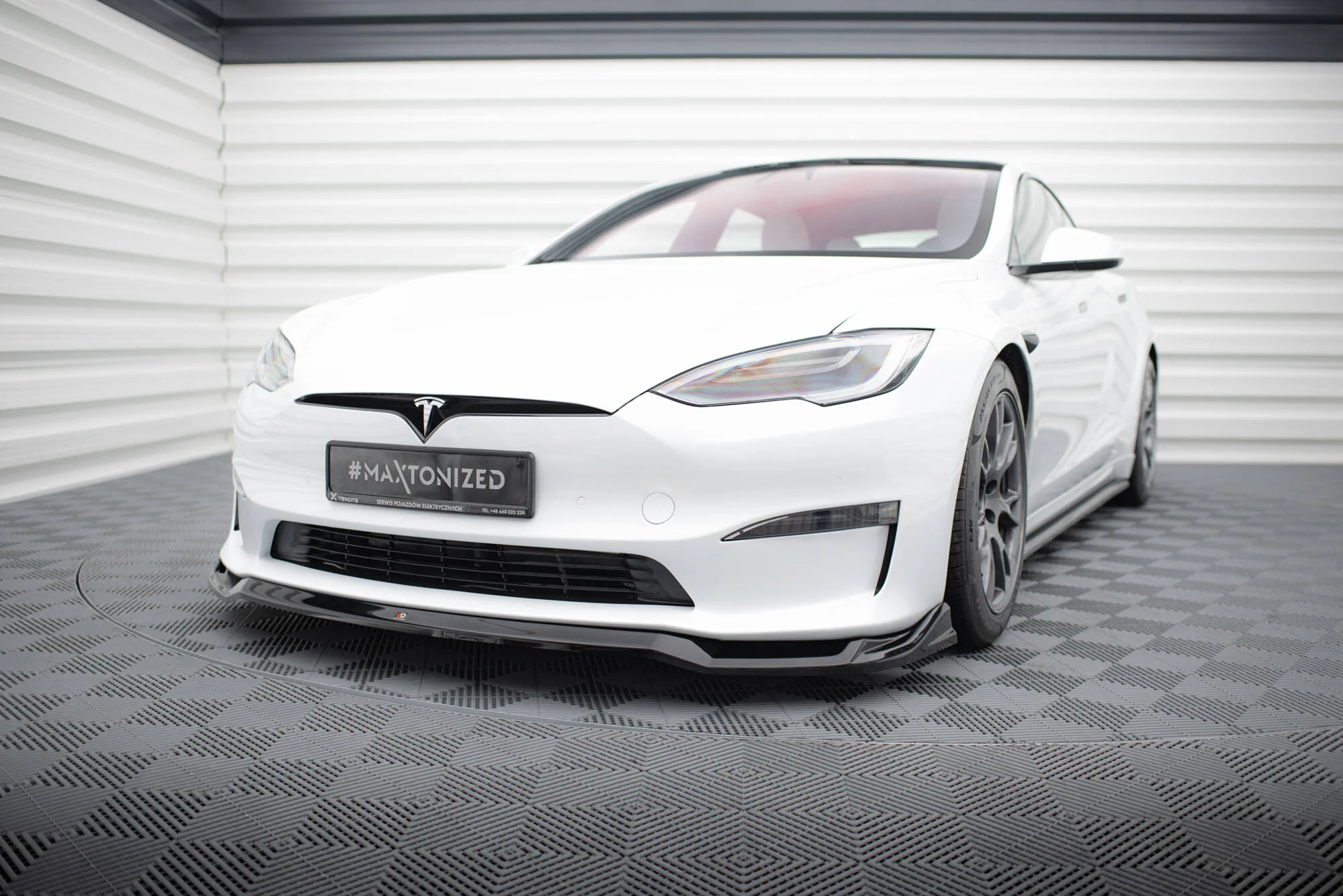 FRONT SPLITTER V.2 TESLA MODEL S PLAID MK1 FACELIFT - Image 3