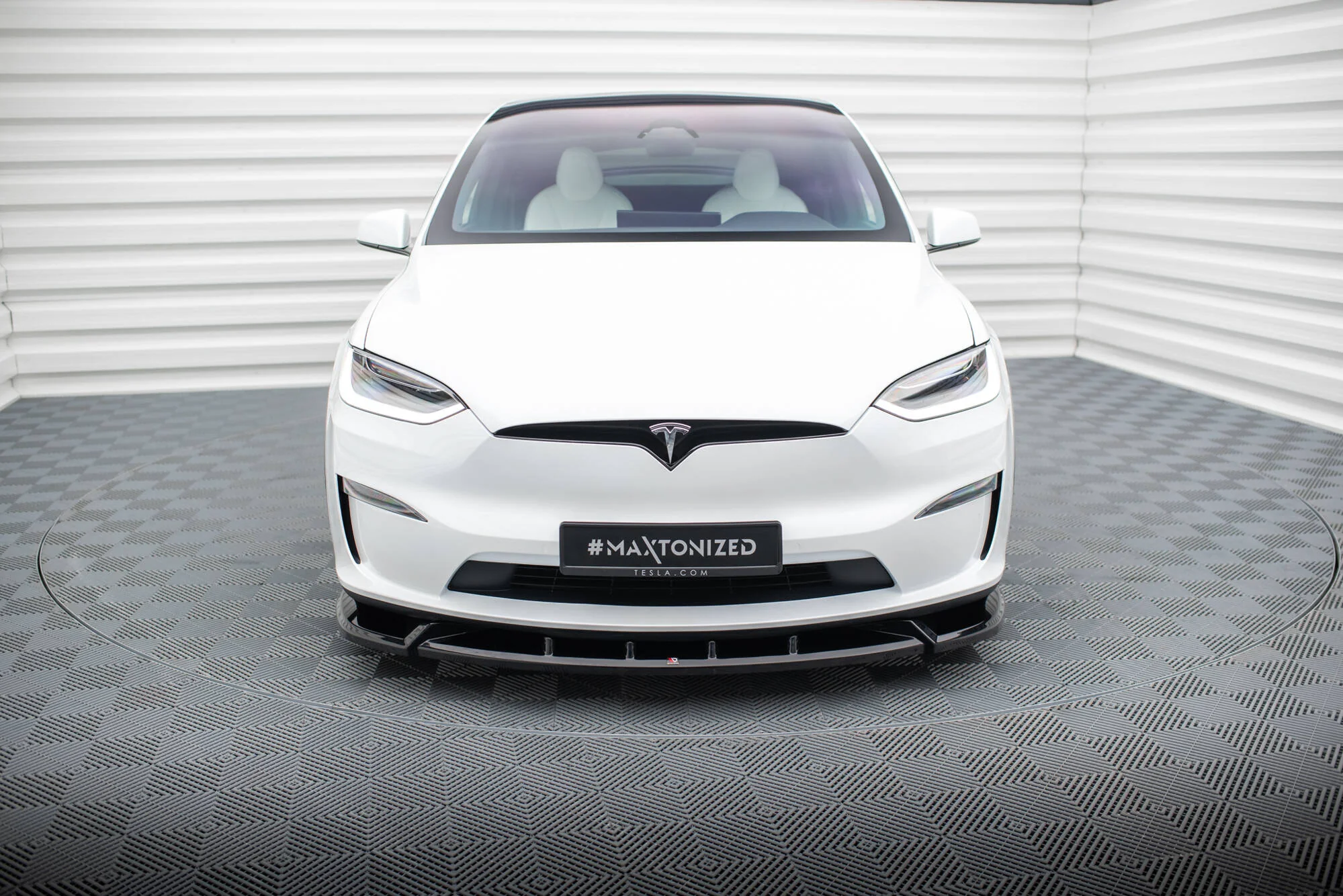 FRONT SPLITTER V.2 TESLA MODEL X MK1 FACELIFT - Image 2