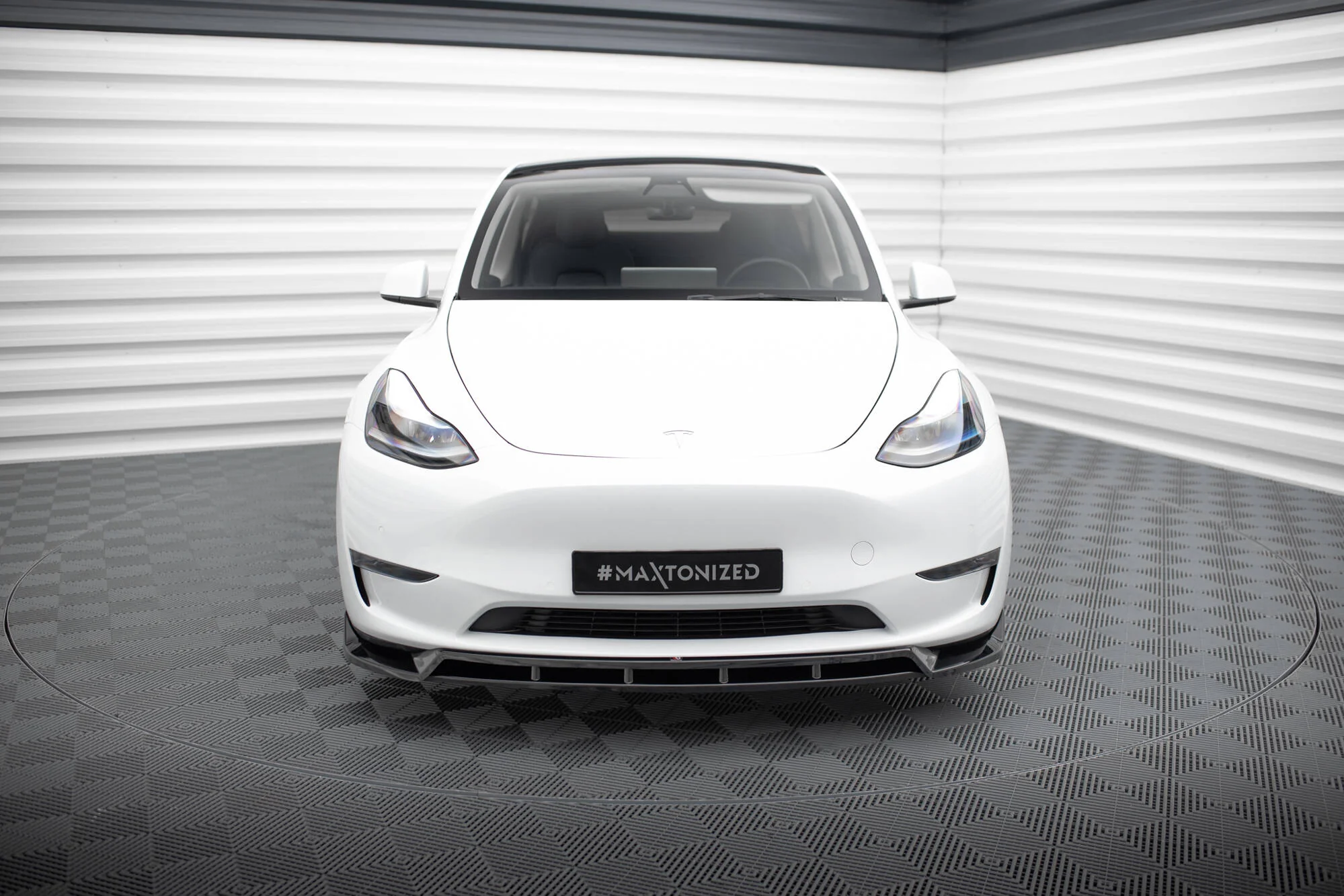 FRONT SPLITTER V.2 TESLA MODEL Y - Image 2