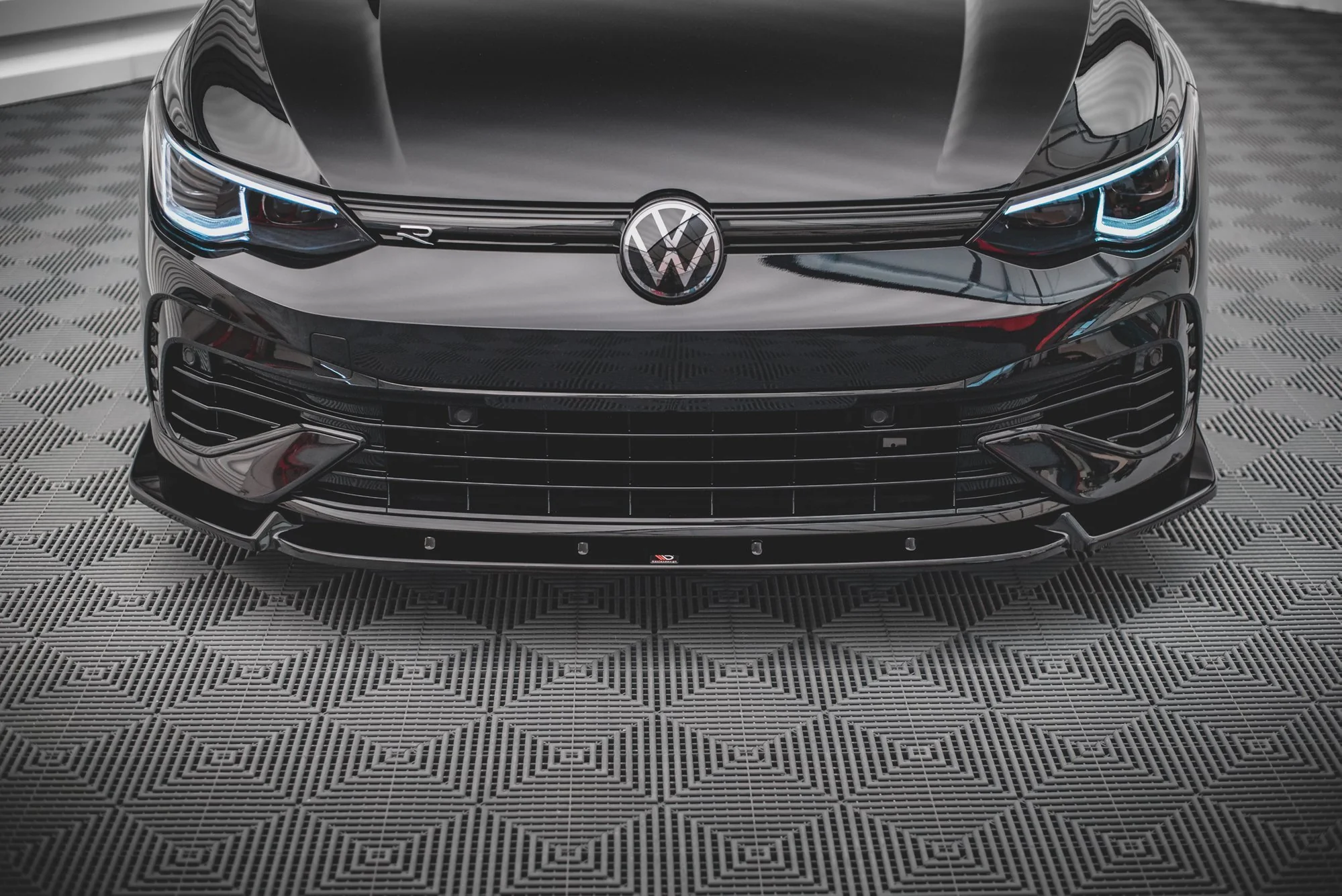 FRONT SPLITTER V.2 VOLKSWAGEN GOLF R MK8 - Image 2