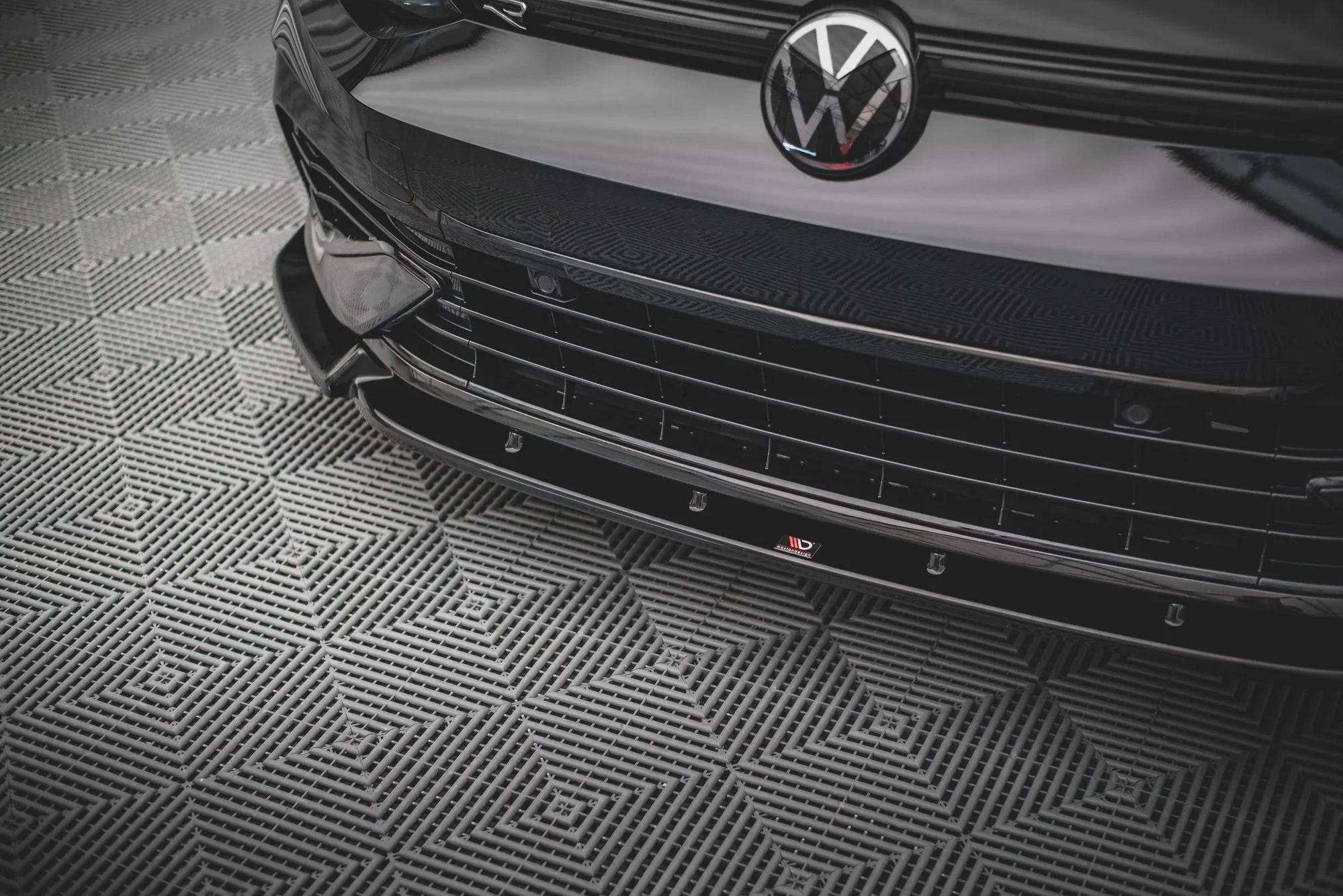 FRONT SPLITTER V.2 VOLKSWAGEN GOLF R MK8 - Image 3