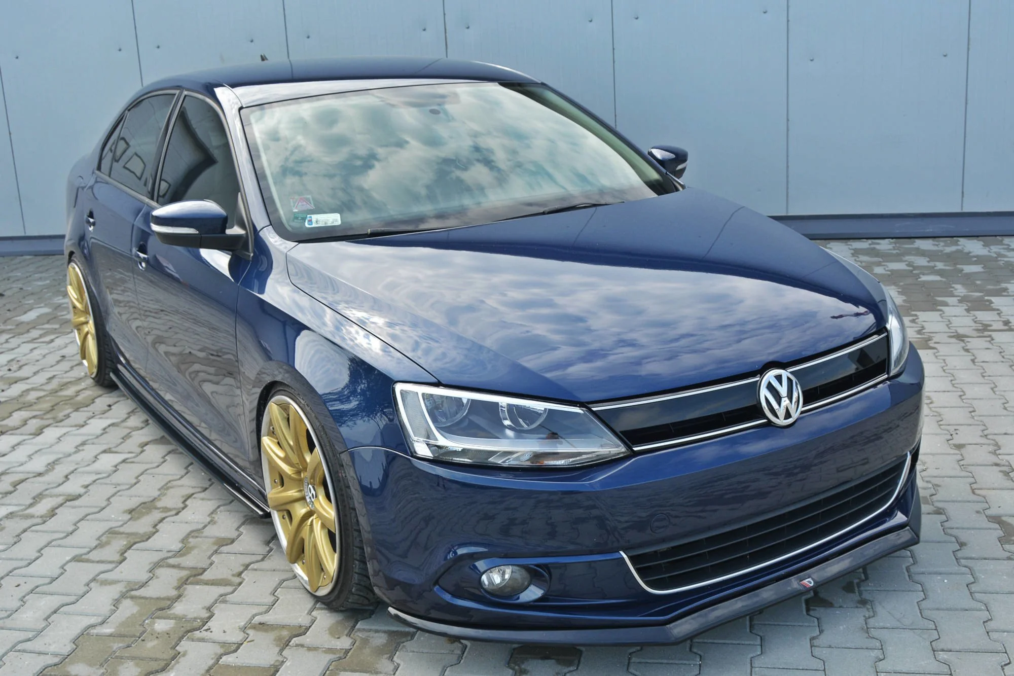 FRONT SPLITTER V.2 VOLKSWAGEN JETTA MK6 SEDAN PREFACE - Image 2