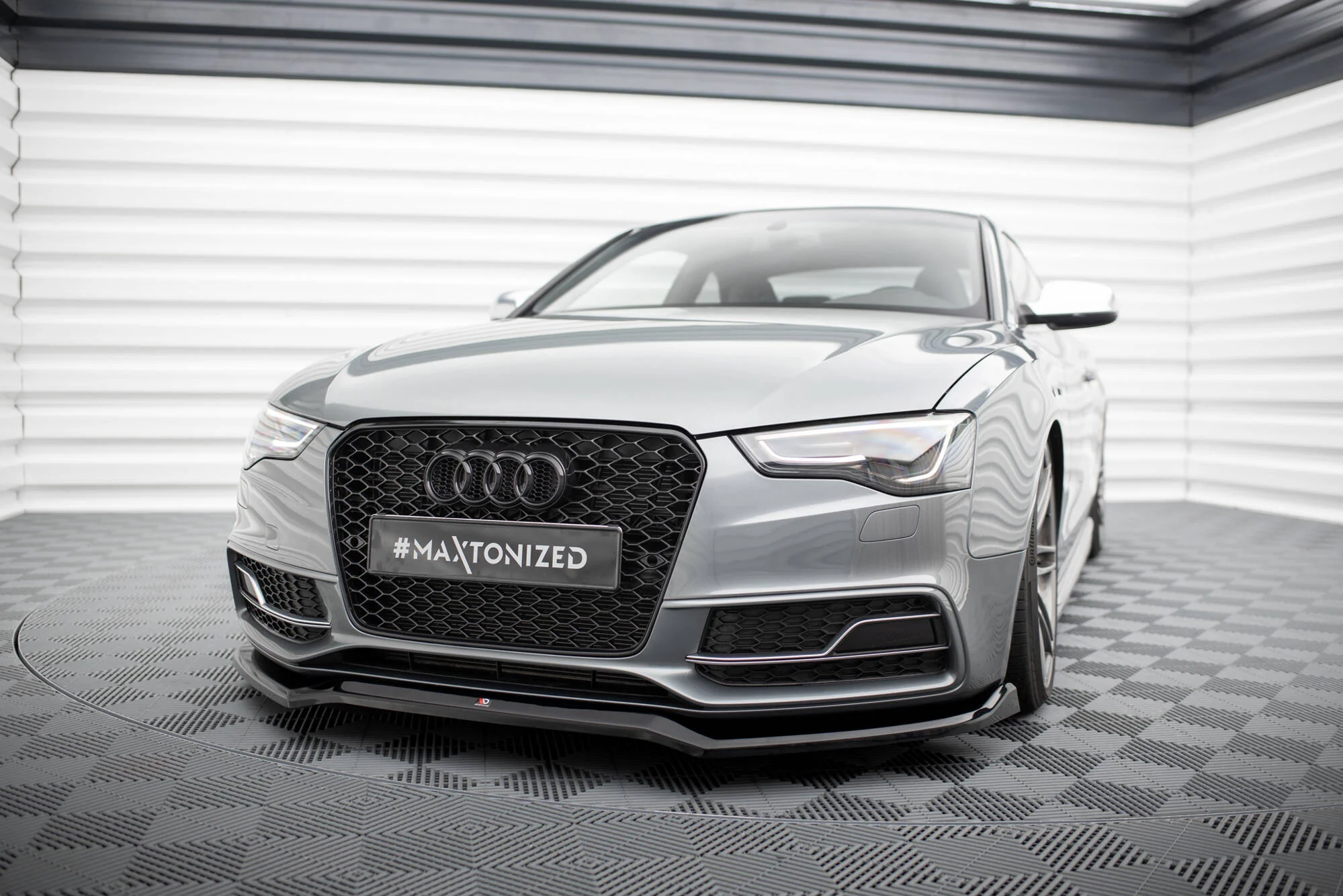 FRONT SPLITTER V.4 AUDI S5 / A5 S-LINE COUPE / SPORTBACK 8T FACELIFT - Image 3