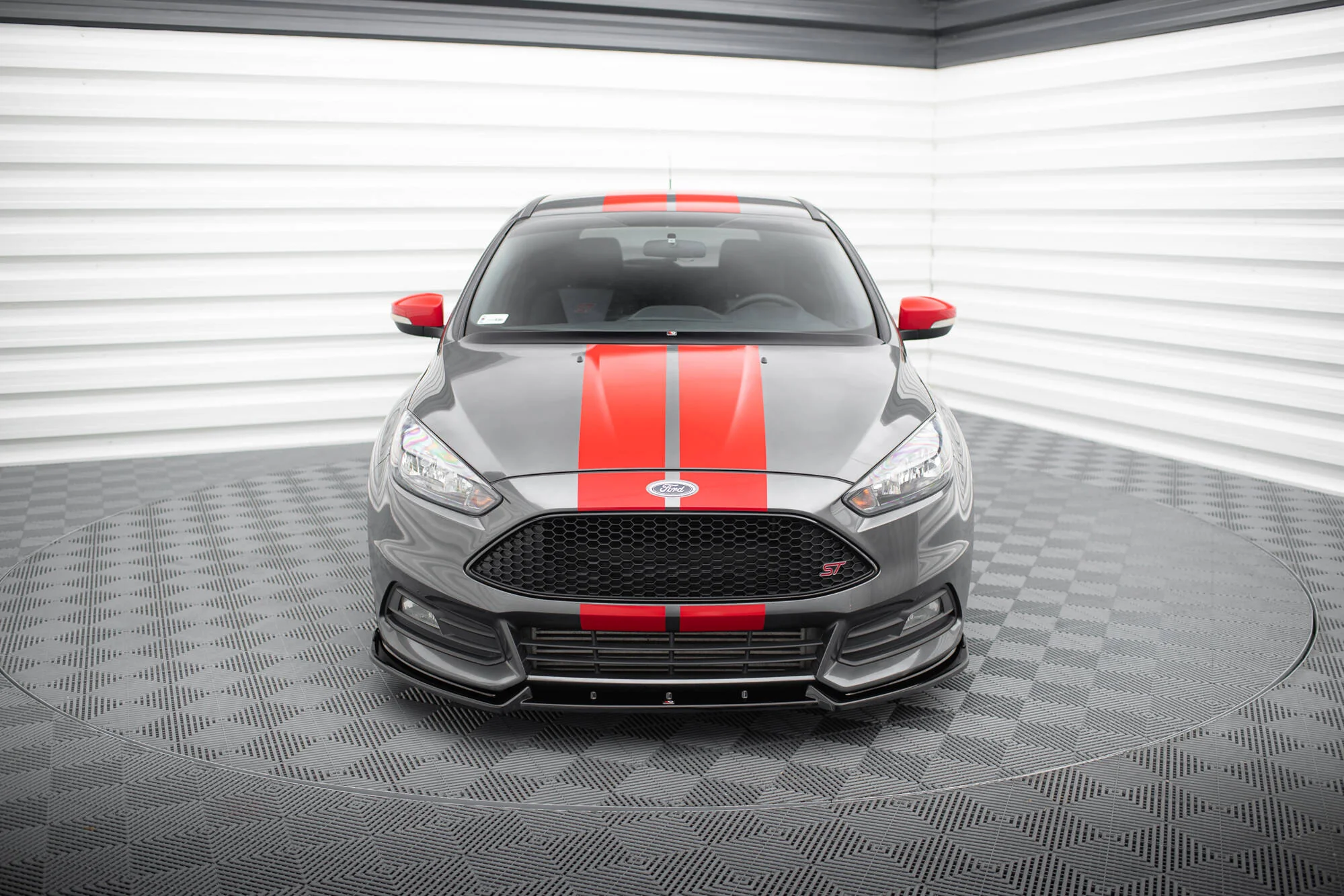 FRONT SPLITTER V.4 FORD FOCUS ST MK3 FACELIFT - Image 2