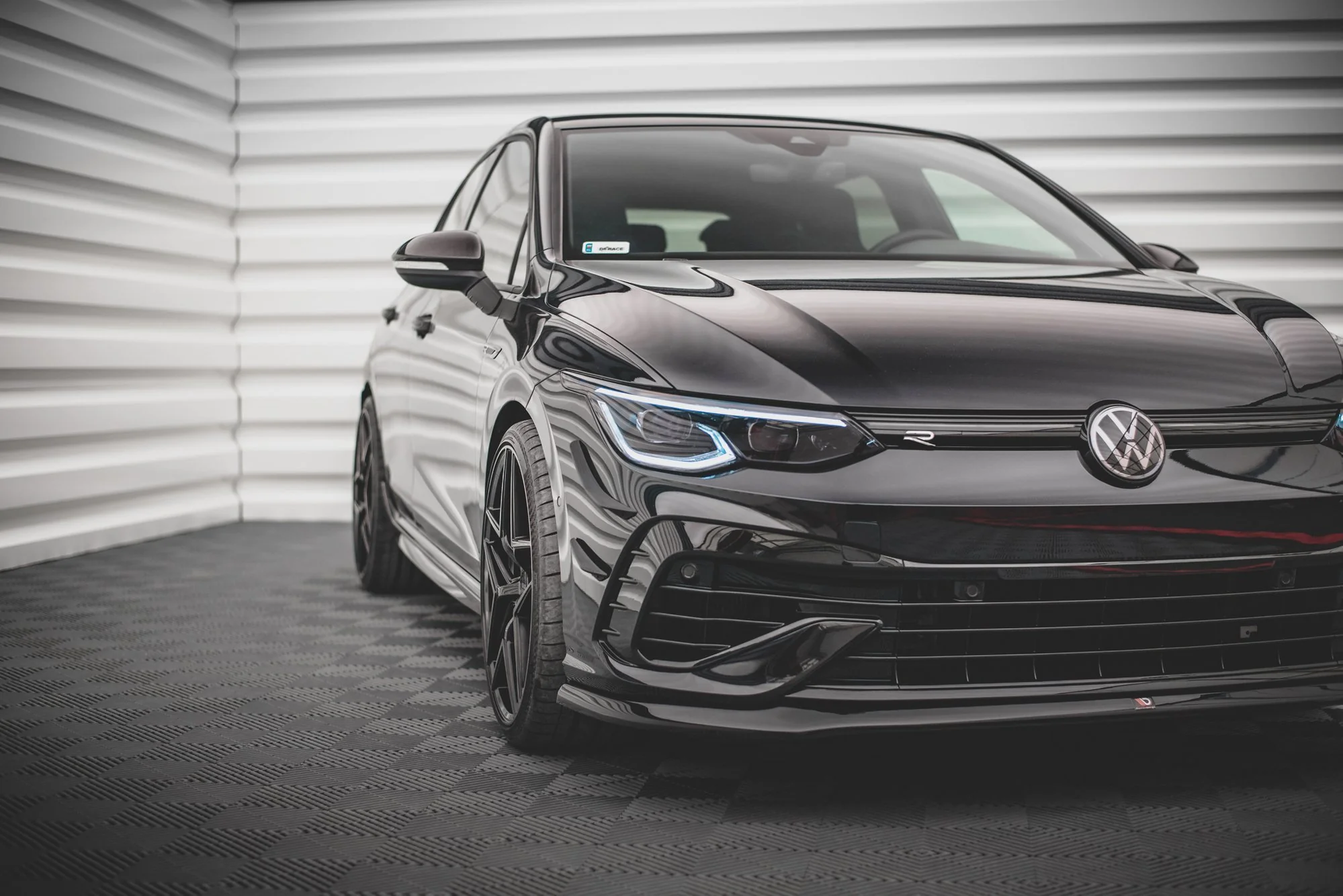FRONT SPLITTER V.5 VOLKSWAGEN GOLF R MK8 - Image 4