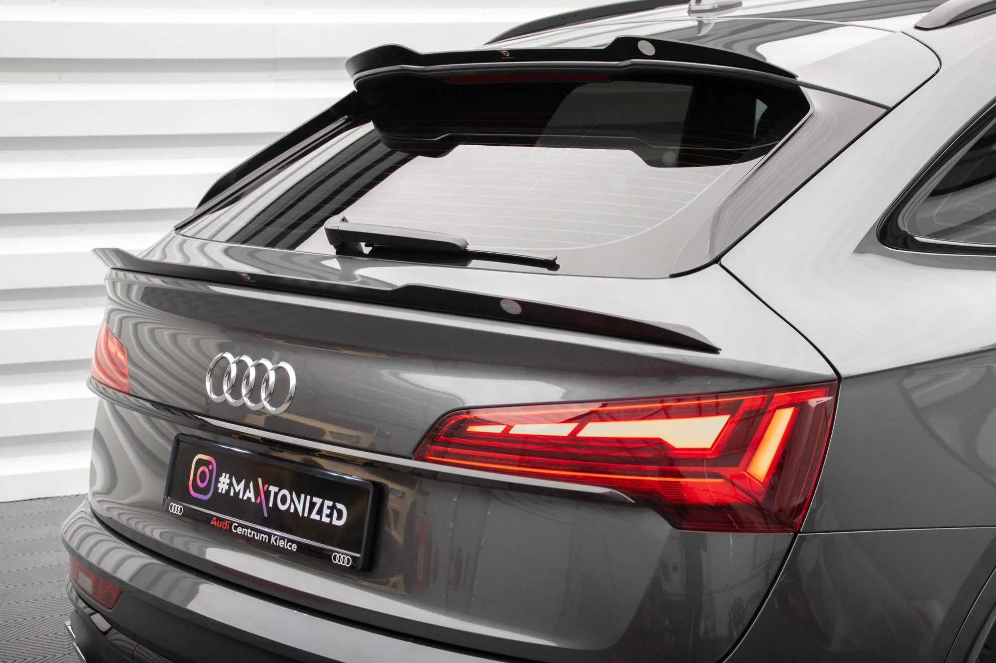 LOWER SPOILER CAP AUDI SQ5 SPORTBACK MK2 FACELIFT - Image 3