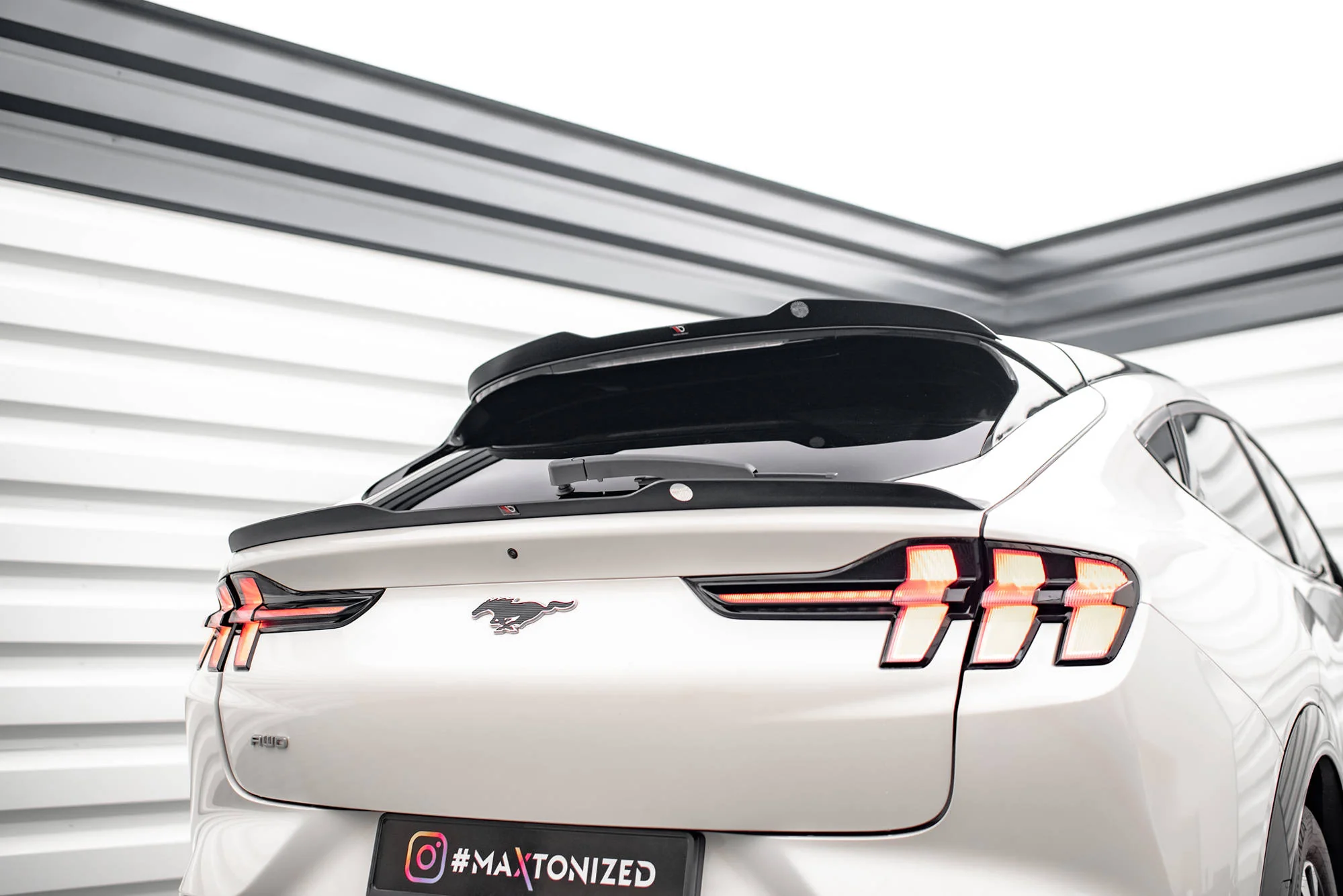LOWER SPOILER CAP FORD MUSTANG MACH-E MK1 - Image 3