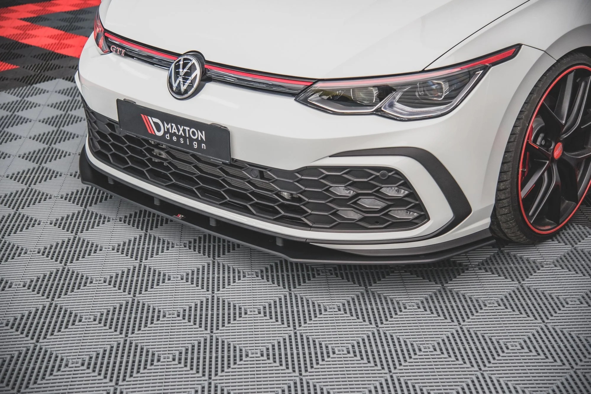 RACING DURABILITY FRONT SPLITTER VOLKSWAGEN GOLF 8 GTI / R-LINE - Image 2