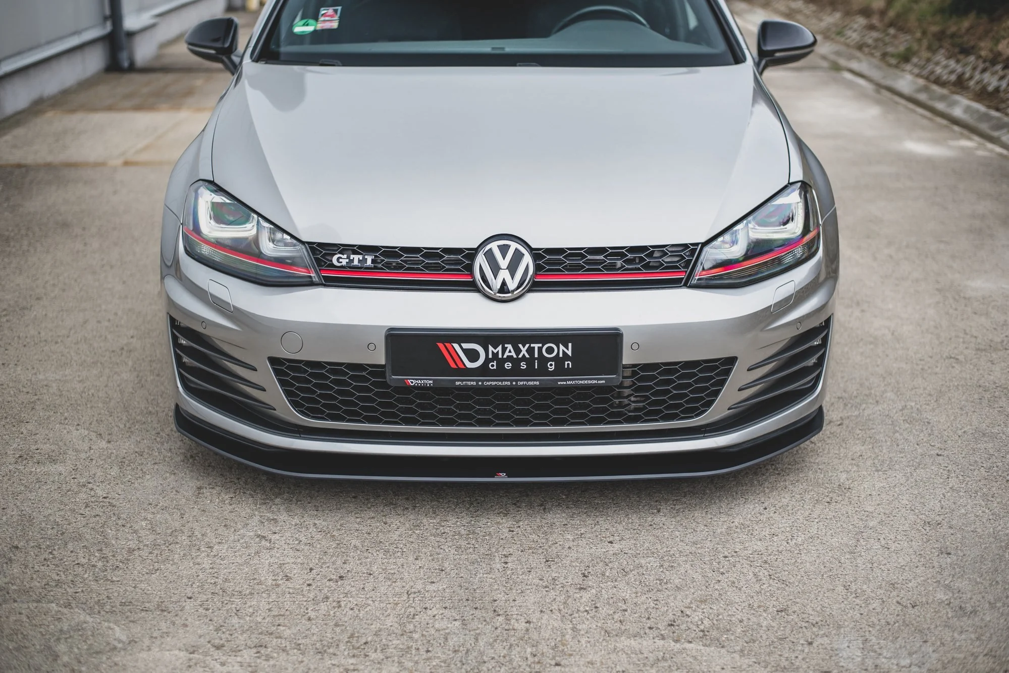 RACING DURABILITY FRONT SPLITTER VW GOLF 7 GTI - Image 2