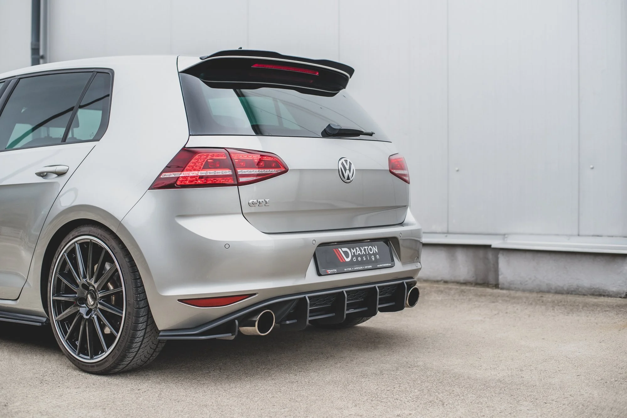 RACING DURABILITY REAR DIFFUSER V.1 VW GOLF 7 GTI - Image 4