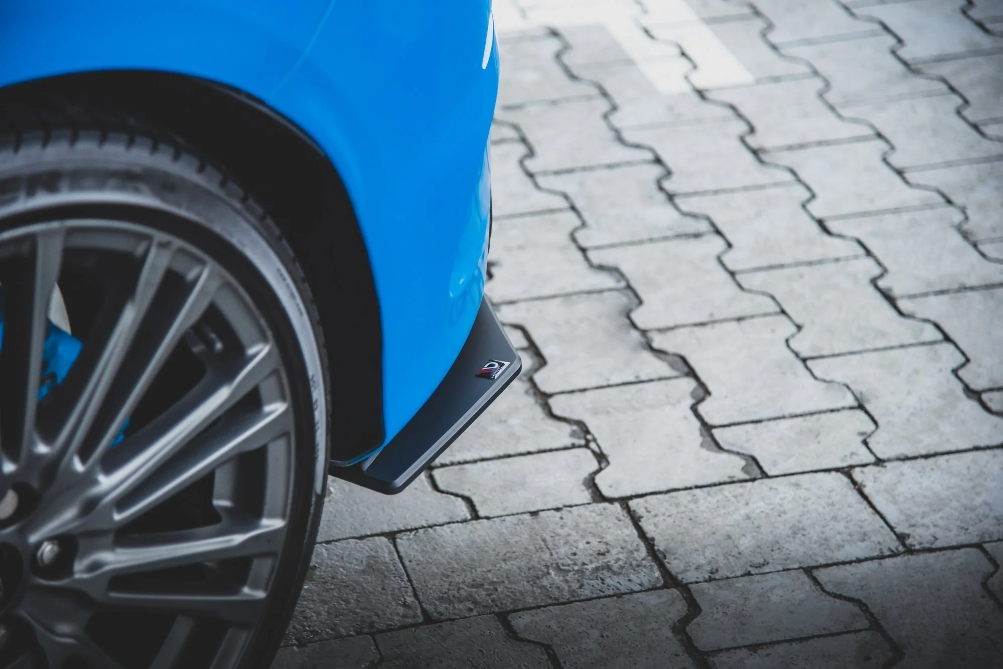 RACING DURABILITY REAR SIDE SPLITTERS FORD FOCUS RS MK3 - Image 4