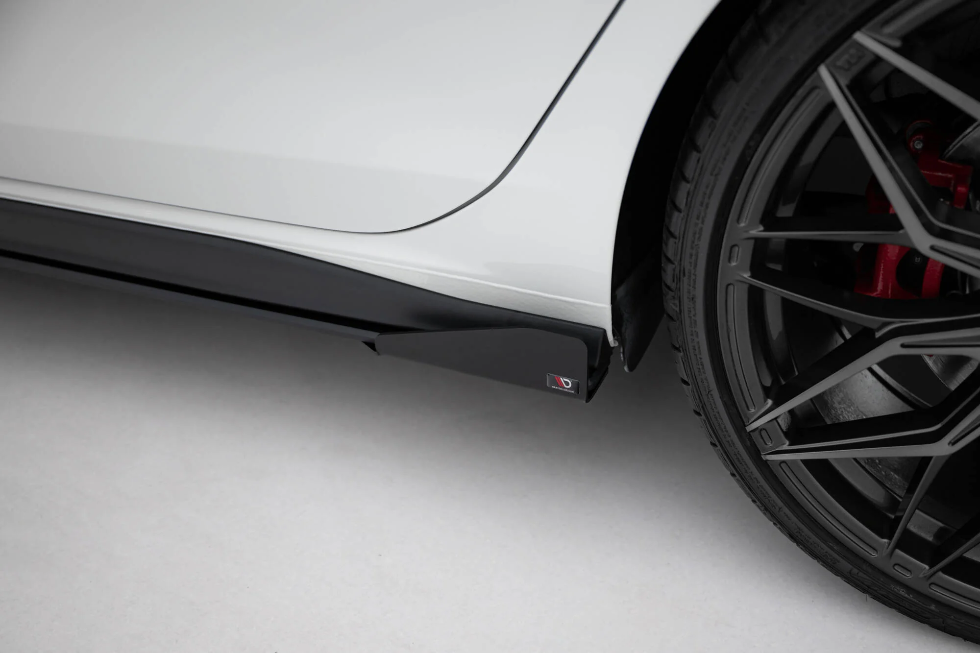 RACING DURABILITY SIDE SKIRTS DIFFUSERS + FLAPS VOLKSWAGEN GOLF 8 GTI / GTI CLUBSPORT / R-LINE - Image 5