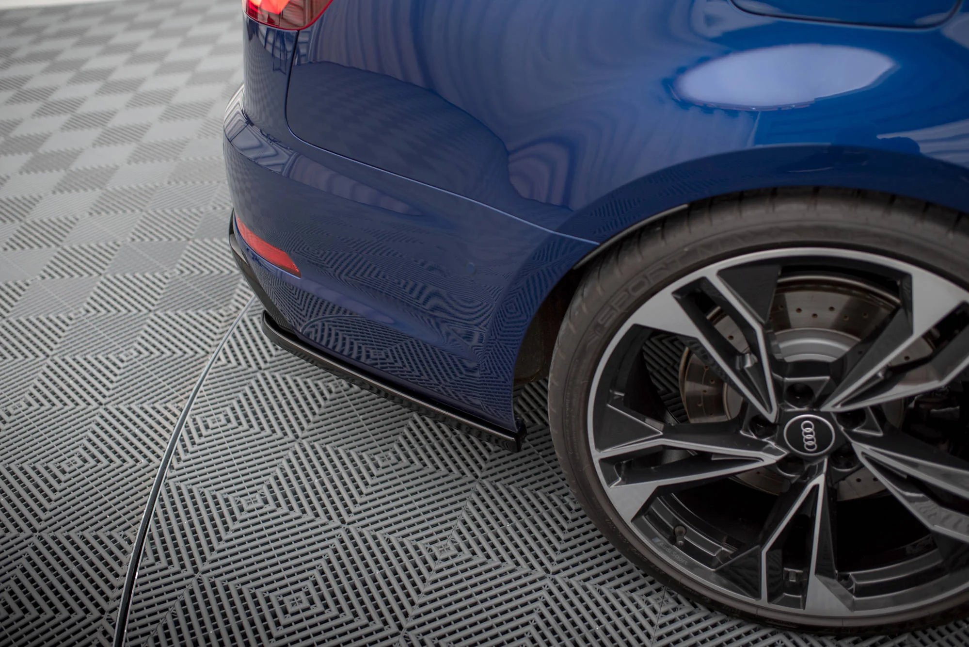 REAR SIDE SPLITTERS AUDI A4 S-LINE (US MY2019) - Image 3