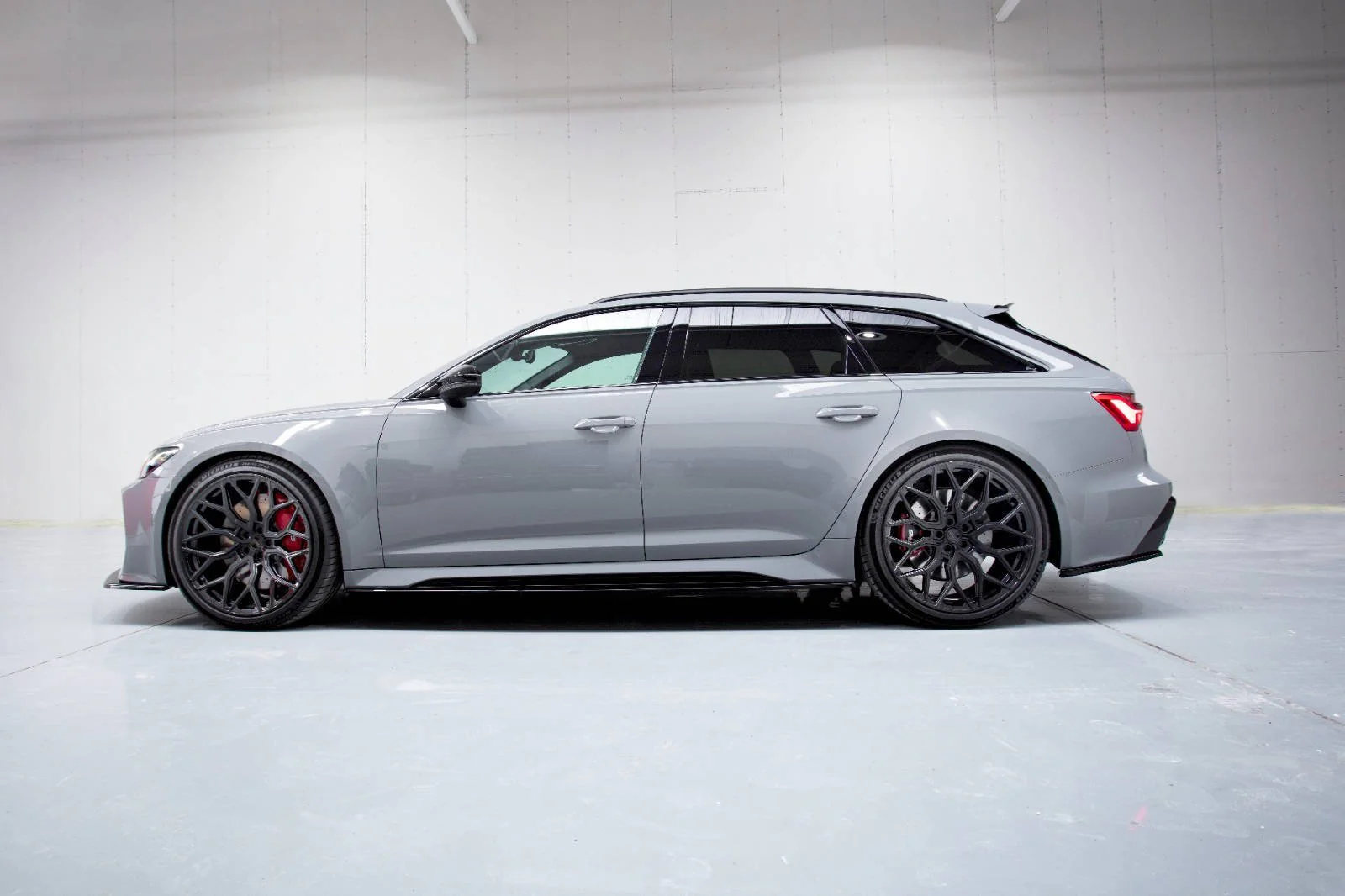 REAR SIDE SPLITTERS AUDI RS6 C8 - Image 7