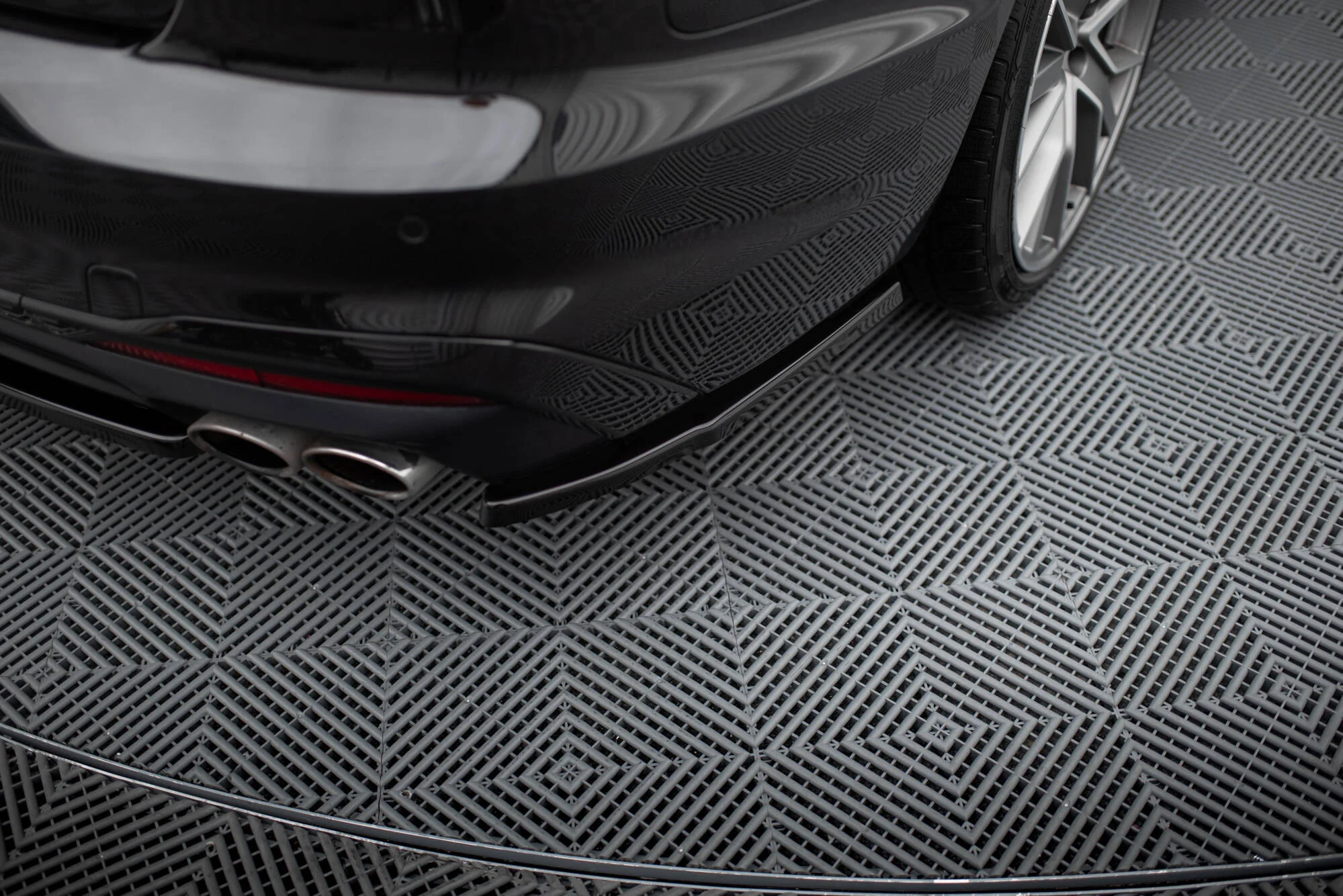 REAR SIDE SPLITTERS AUDI S4 B9 FACELIFT - Image 4