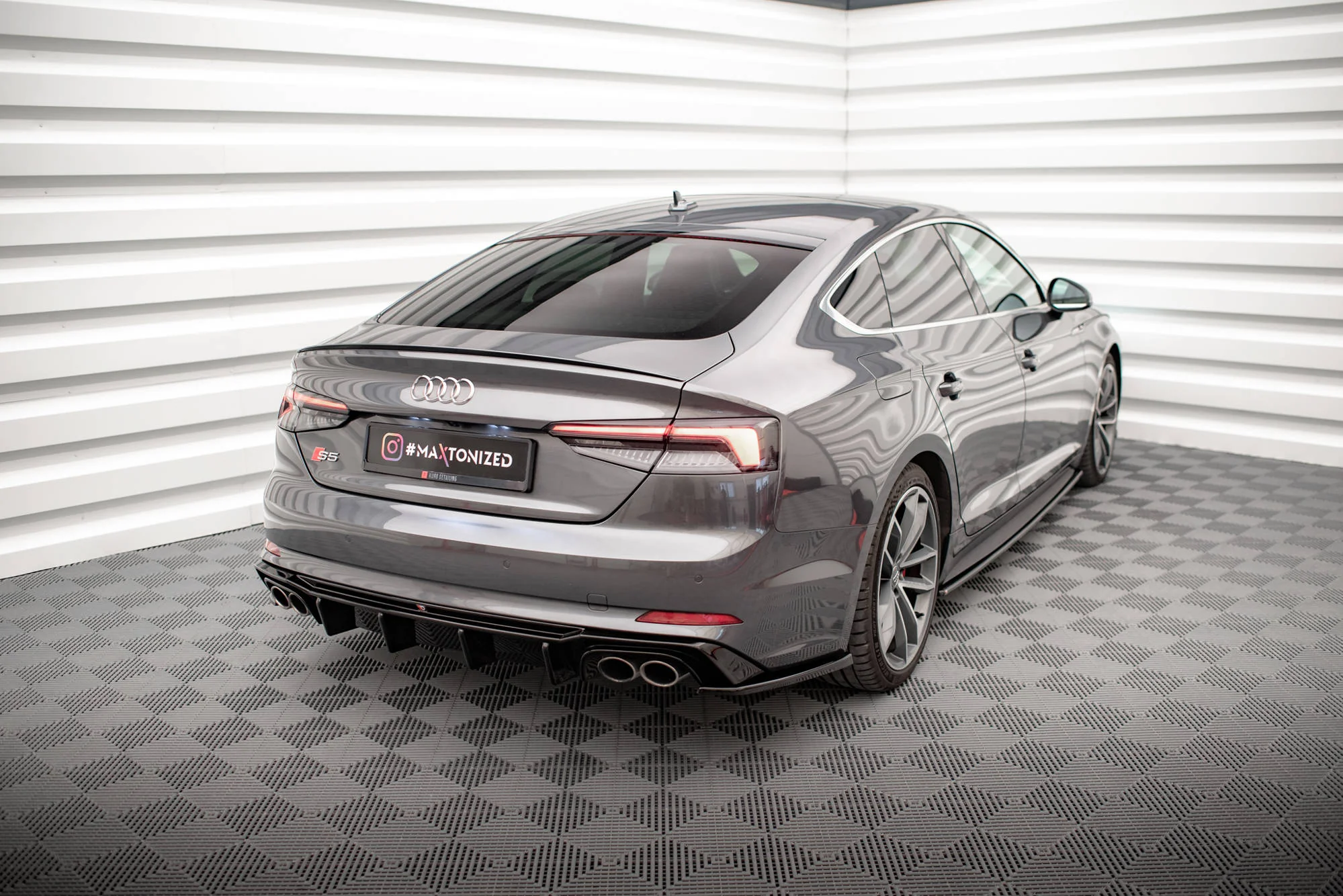 REAR SIDE SPLITTERS AUDI S5 COUPE / SPORTBACK F5 (set for Maxton valance) - Image 3
