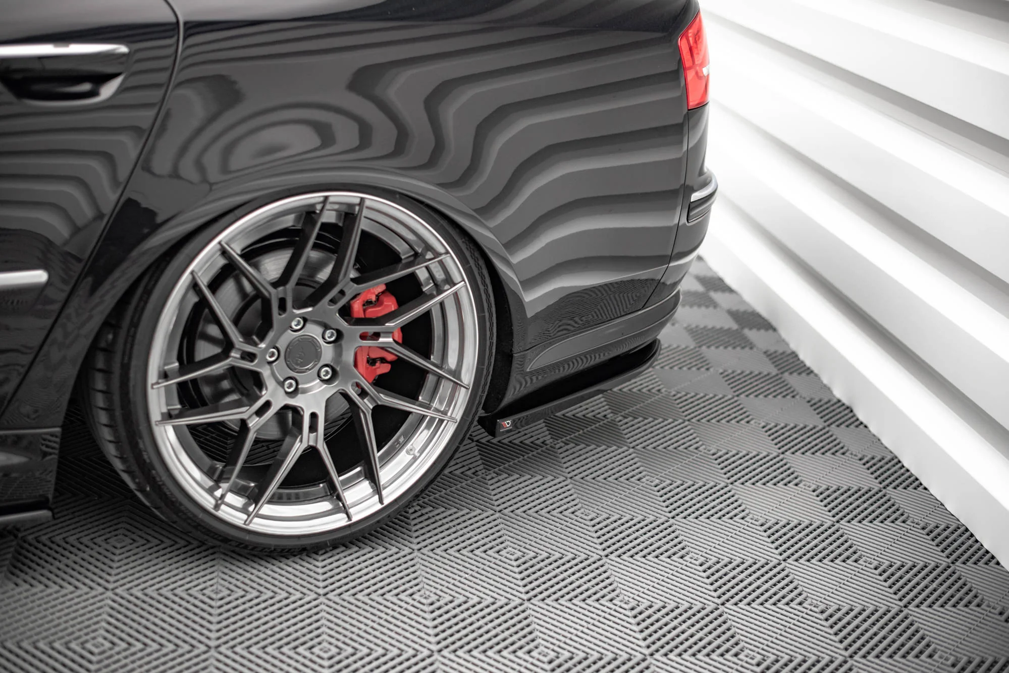 REAR SIDE SPLITTERS AUDI S8 D3 - Image 3