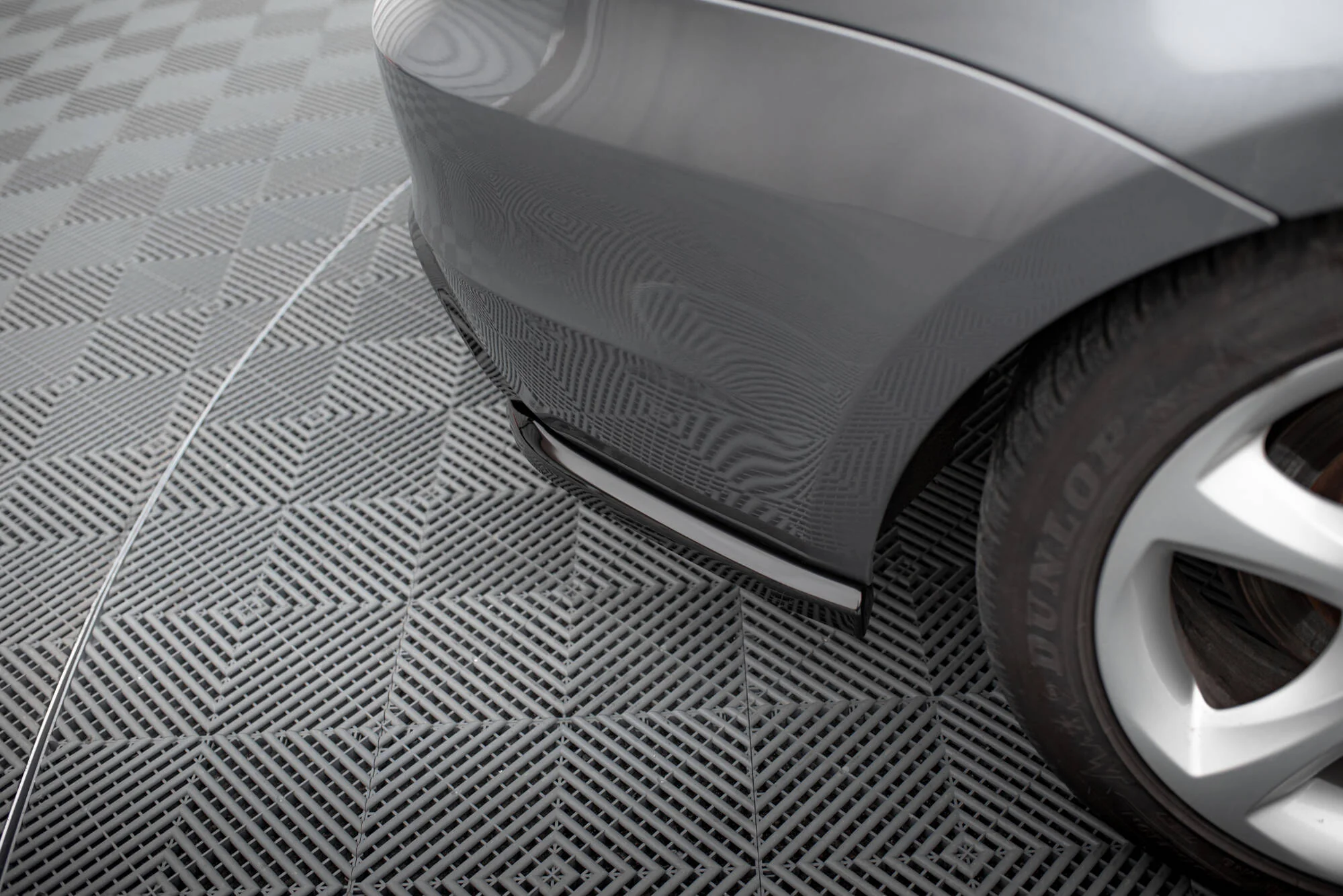 Rear Side Splitters BMW 1 M-Pack E82 - Image 4