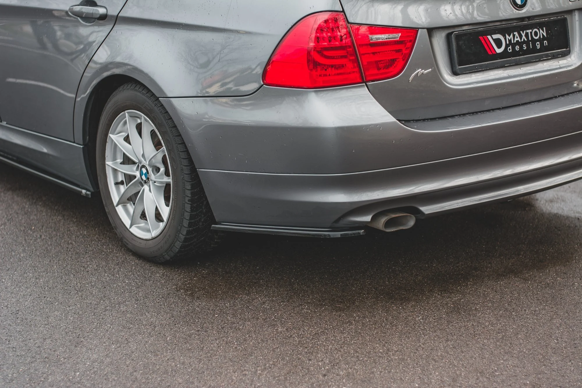 REAR SIDE SPLITTERS BMW 3 E91 FACELIFT - Image 3